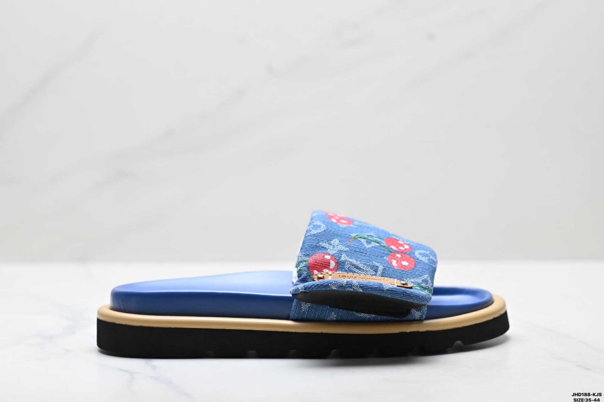 210 纯原Louis Vuitton 路易威登 牛仔布 经典老花 LV 拖鞋-Chinese UA Cheap High Quatity Brand Clothes Bags handbags Sneakers wholesale wholesaler seller from China Factory suppliers Fashion Clothing Shoes best Quality Beautiful Price 210 纯原Louis Vuitton 路易威登 牛仔布 经典老花 LV 拖鞋
