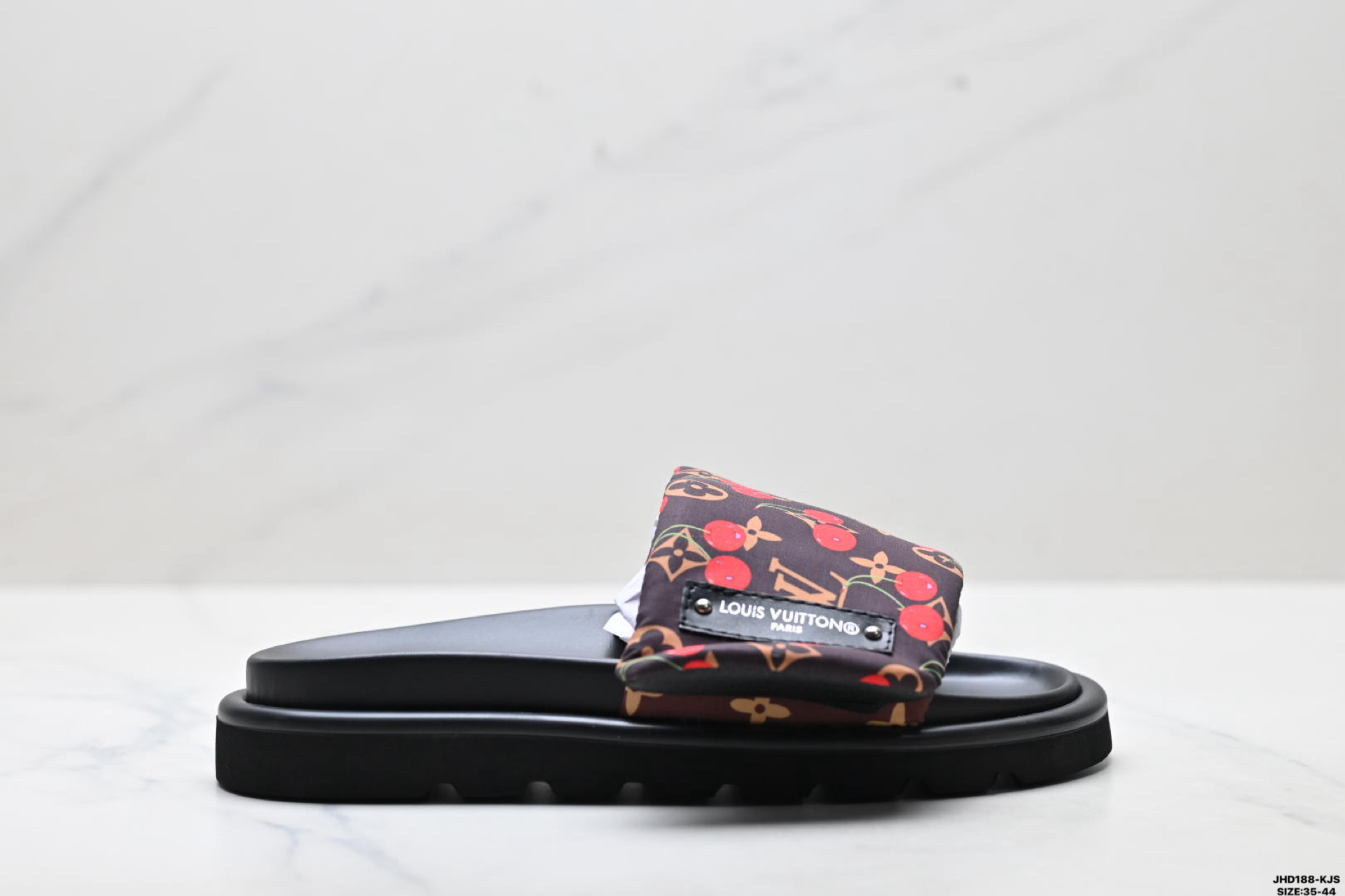 210 纯原Louis Vuitton 路易威登 牛仔布 经典老花 LV 拖鞋-Chinese UA Cheap High Quatity Brand Clothes Bags handbags Sneakers wholesale wholesaler seller from China Factory suppliers Fashion Clothing Shoes best Quality Beautiful Price 210 纯原Louis Vuitton 路易威登 牛仔布 经典老花 LV 拖鞋