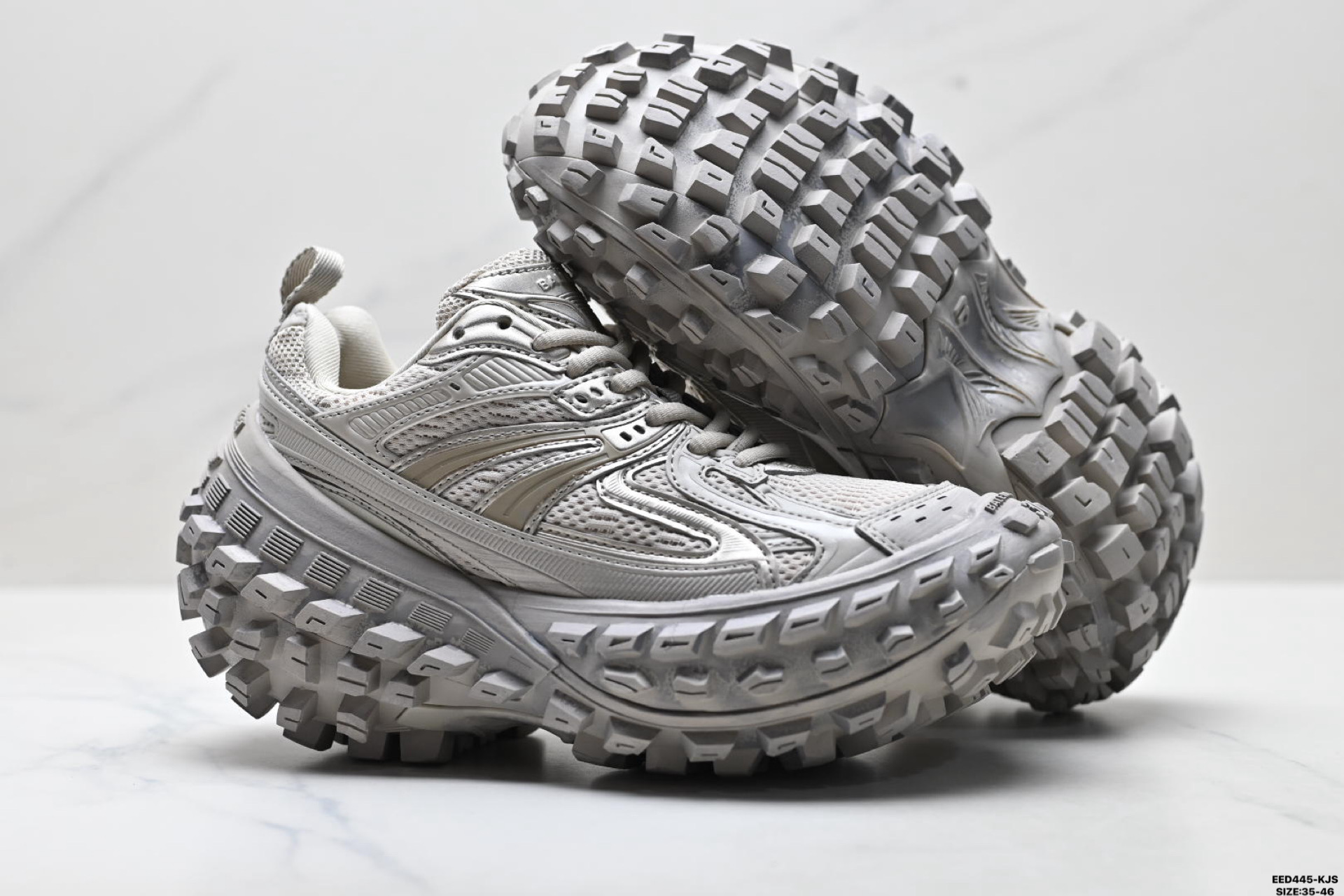 Balenciaga巴黎世家 Defender 轮胎鞋 时尚复古做旧 低帮老爹鞋 685611 W2RA6 9700-Top High Quatity Cheap Sneakers Fashion Clothing Clothes Bags handbags Shoes of all Brand wholesale With The best Quality And Beautiful Price from China Factory Chinese suppliers wholesaler seller Balenciaga巴黎世家 Defender 轮胎鞋 时尚复古做旧 低帮老爹鞋 685611 W2RA6 9700