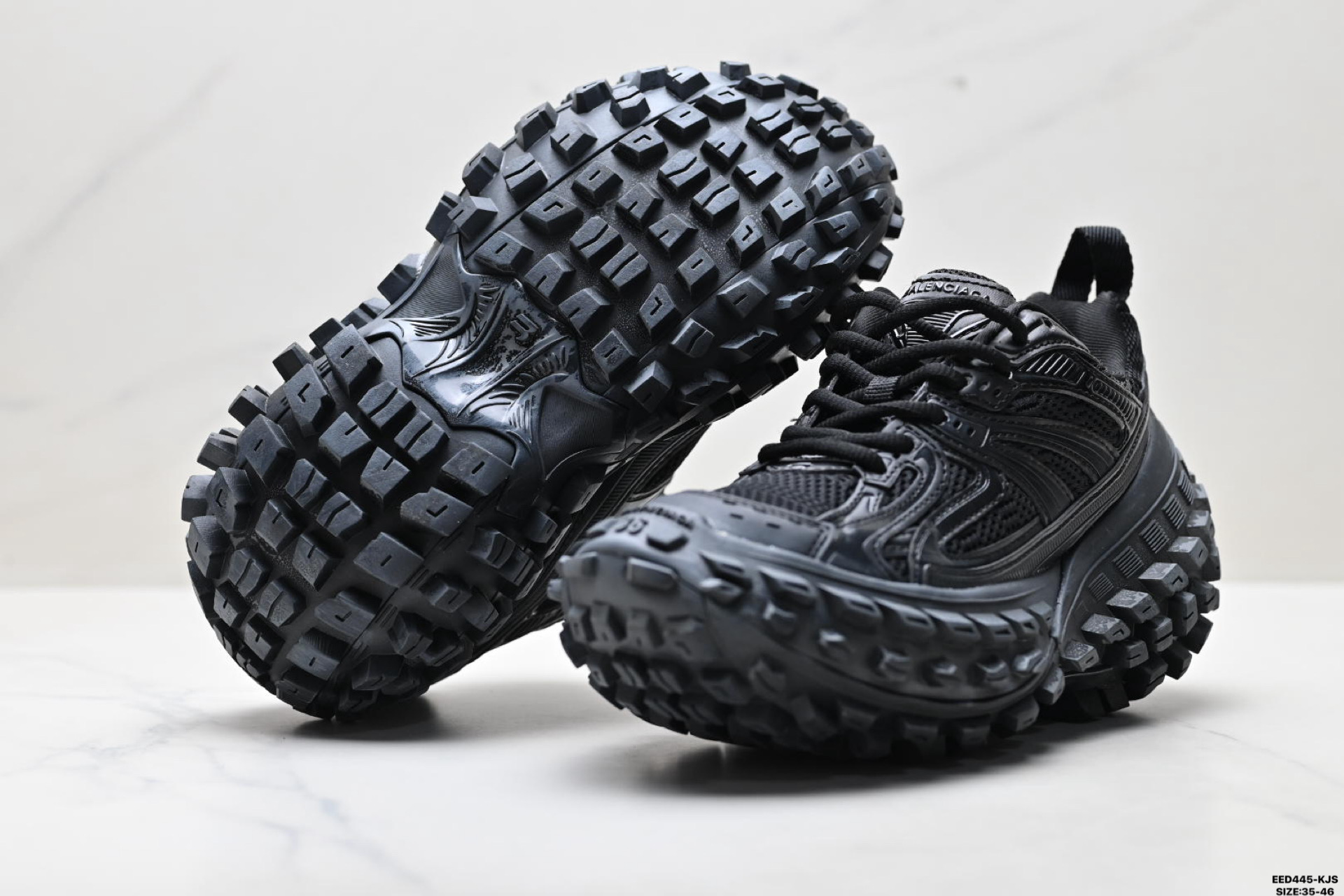Balenciaga巴黎世家 Defender 轮胎鞋 时尚复古做旧 低帮老爹鞋 685611 W2RA6 9700-Top High Quatity Cheap Sneakers Fashion Clothing Clothes Bags handbags Shoes of all Brand wholesale With The best Quality And Beautiful Price from China Factory Chinese suppliers wholesaler seller Balenciaga巴黎世家 Defender 轮胎鞋 时尚复古做旧 低帮老爹鞋 685611 W2RA6 9700