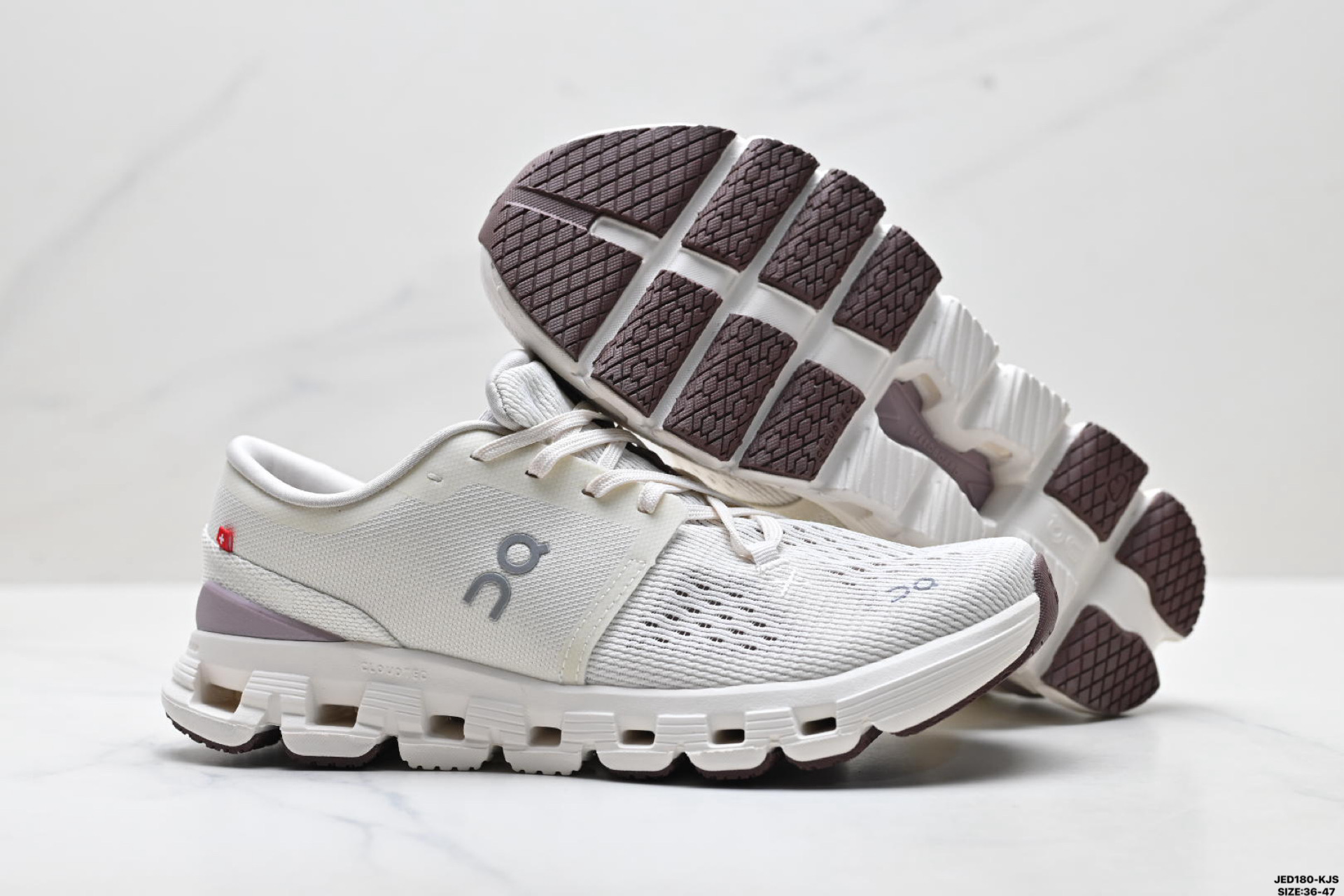 170 On昂跑 Cloud X 4 系列低帮轻量舒适多功能休闲运动鞋-Chinese UA Cheap High Quatity Brand Clothes Bags handbags Sneakers wholesale wholesaler seller from China Factory suppliers Fashion Clothing Shoes best Quality Beautiful Price 170 On昂跑 Cloud X 4 系列低帮轻量舒适多功能休闲运动鞋