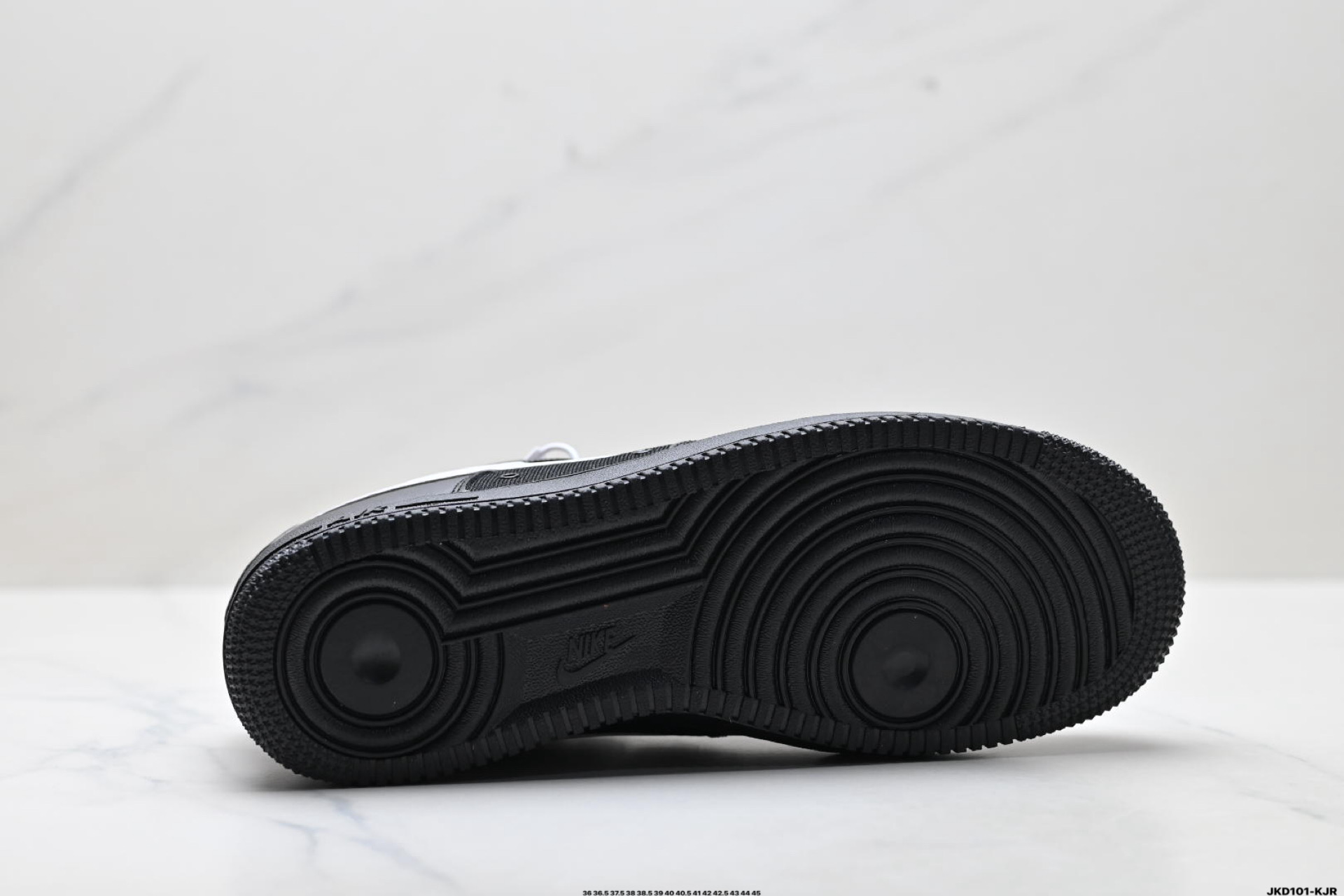 耐克Nike Air Force 1’07空军一号低帮百搭休闲运动板鞋 IR0952-001-Top High Quatity Cheap Sneakers Fashion Clothing Clothes Bags handbags Shoes of all Brand wholesale With The best Quality And Beautiful Price from China Factory Chinese suppliers wholesaler seller 耐克Nike Air Force 1’07空军一号低帮百搭休闲运动板鞋 IR0952-001
