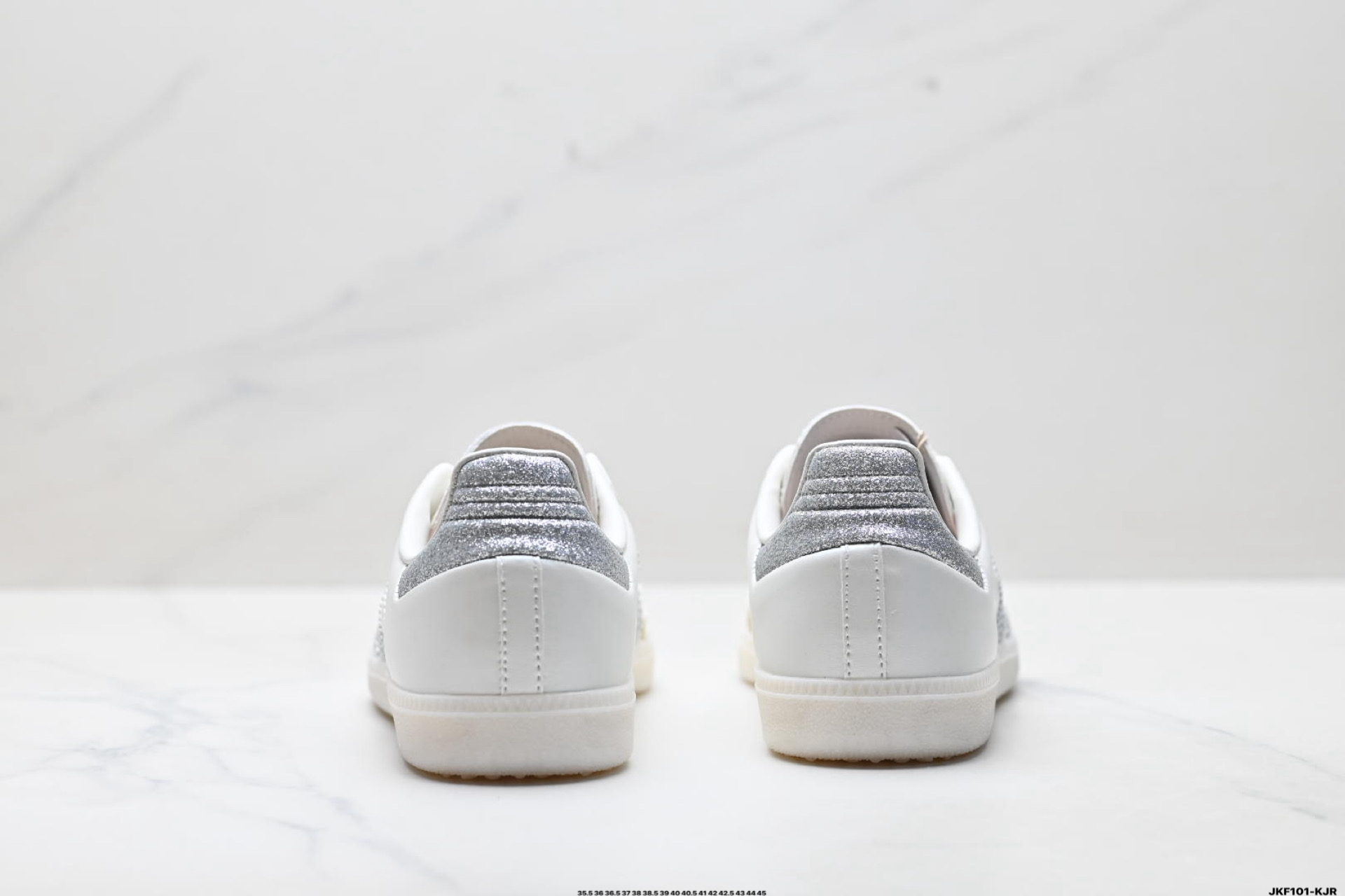 185 Adidas Originals Samba 阿迪达斯三叶草 桑巴舞系列绅士德训足球风百搭低帮休闲运动板鞋 HP3698