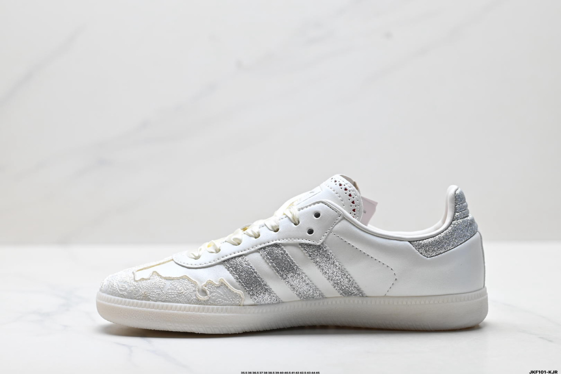 185 Adidas Originals Samba 阿迪达斯三叶草 桑巴舞系列绅士德训足球风百搭低帮休闲运动板鞋 HP3698