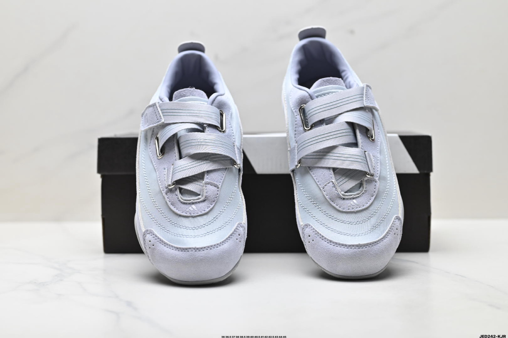 170 ADIDAS URBAN REVERIE 舒适百搭 耐磨低帮 阿迪达斯 生活休闲鞋 KJ9091