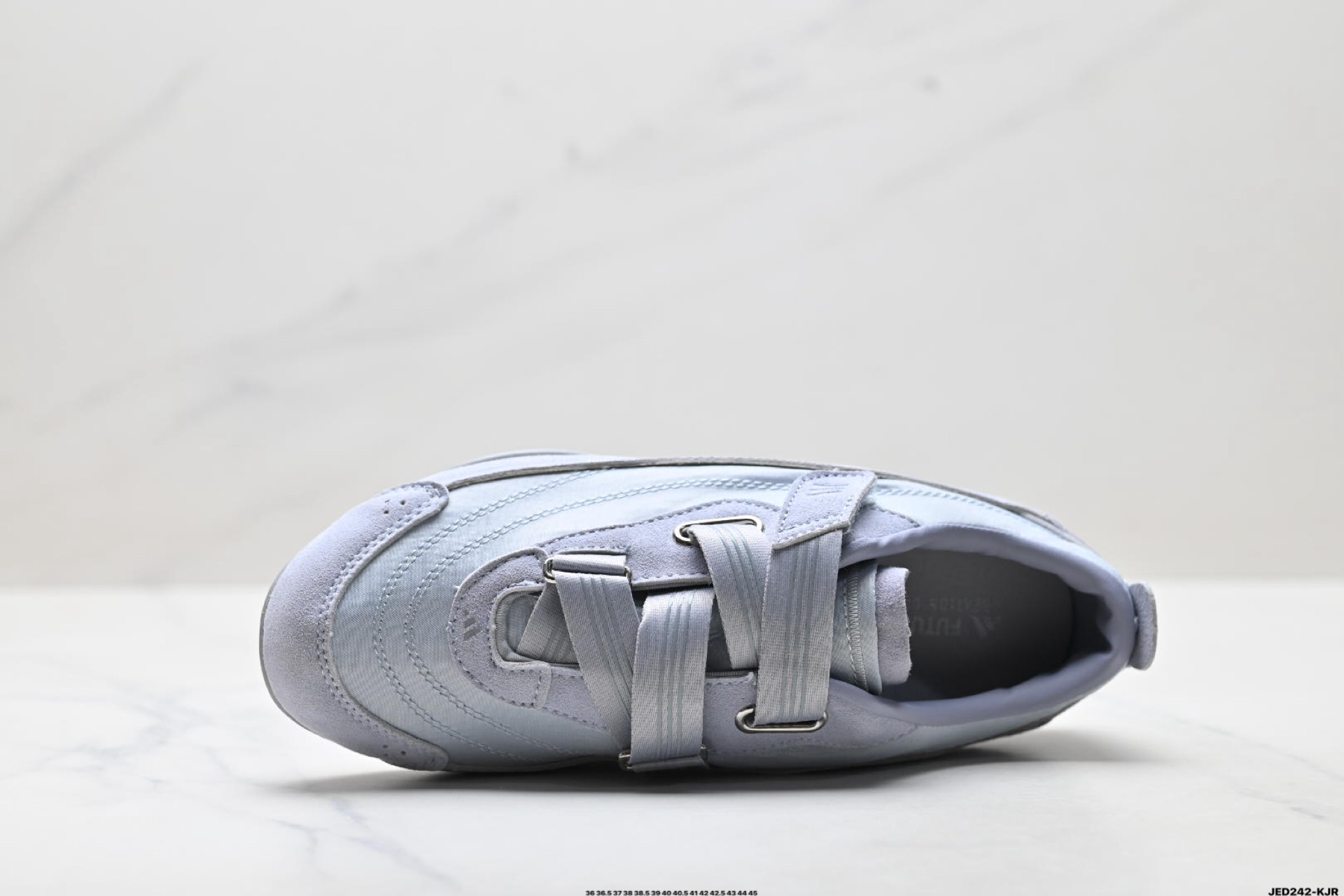 170 ADIDAS URBAN REVERIE 舒适百搭 耐磨低帮 阿迪达斯 生活休闲鞋 KJ9091