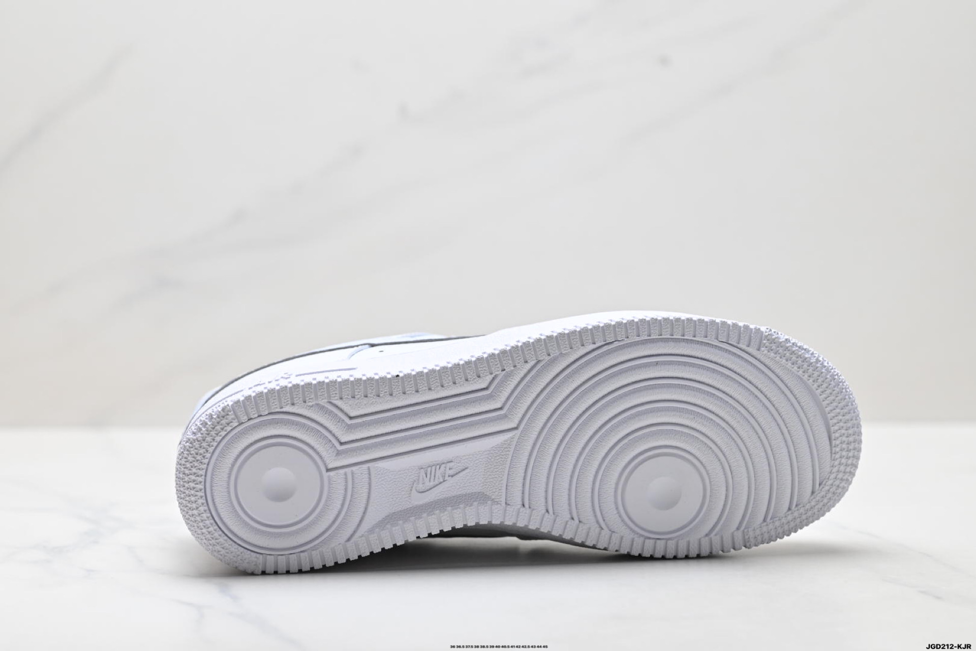 NIKE AIR FORCE 1‘07 HV2511-100-Top High Quatity Cheap Sneakers Fashion Clothing Clothes Bags handbags Shoes of all Brand wholesale With The best Quality And Beautiful Price from China Factory Chinese suppliers wholesaler seller NIKE AIR FORCE 1‘07 HV2511-100