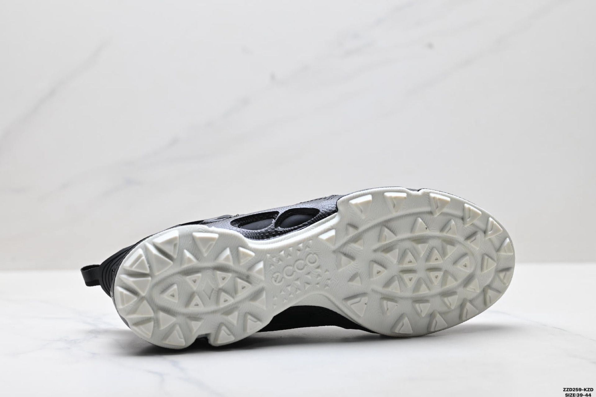 270 Ecco爱步 Biom C-Trail 健步C 舒适时尚 简约时尚 减震防滑 低帮休闲鞋 803324-510-Chinese UA Cheap High Quatity Brand Clothes Bags handbags Sneakers wholesale wholesaler seller from China Factory suppliers Fashion Clothing Shoes best Quality Beautiful Price 270 Ecco爱步 Biom C-Trail 健步C 舒适时尚 简约时尚 减震防滑 低帮休闲鞋 803324-510