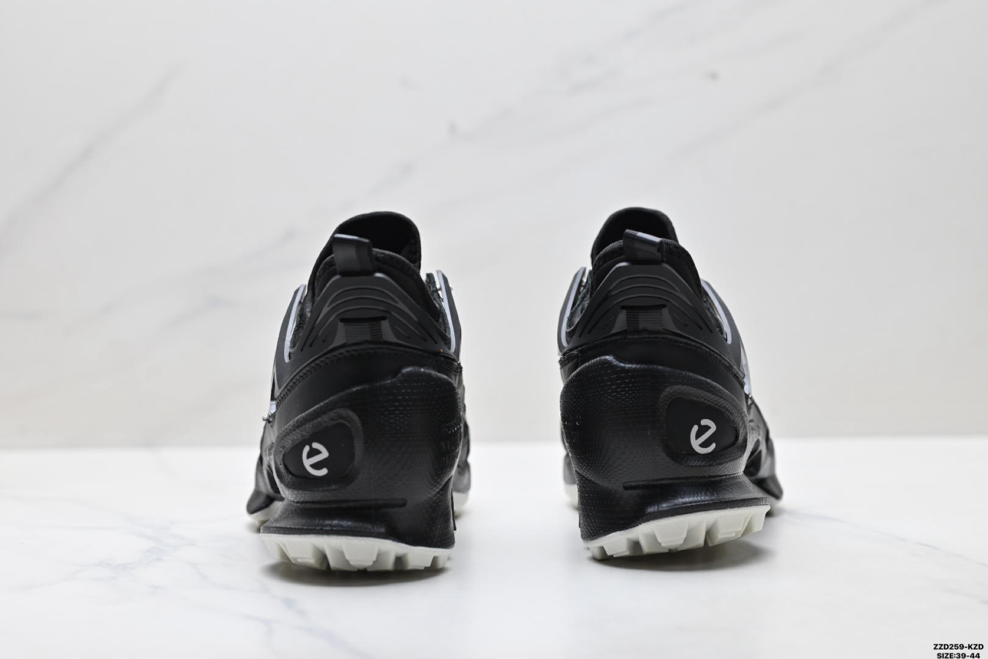 270 Ecco爱步 Biom C-Trail 健步C 舒适时尚 简约时尚 减震防滑 低帮休闲鞋 803324-510-Chinese UA Cheap High Quatity Brand Clothes Bags handbags Sneakers wholesale wholesaler seller from China Factory suppliers Fashion Clothing Shoes best Quality Beautiful Price 270 Ecco爱步 Biom C-Trail 健步C 舒适时尚 简约时尚 减震防滑 低帮休闲鞋 803324-510