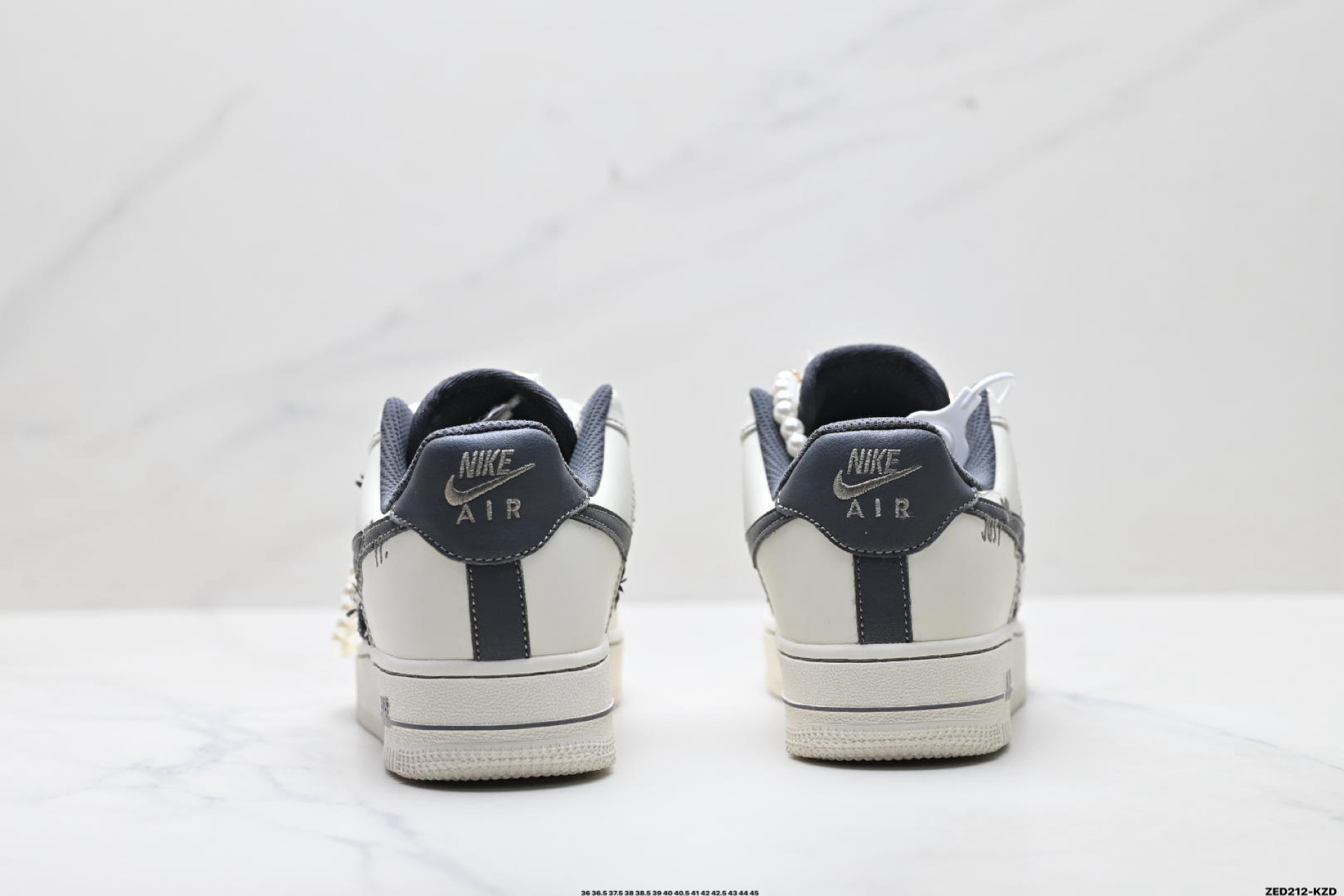 NIKE AIR FORCE 1‘07 LV8 FJ7740-071