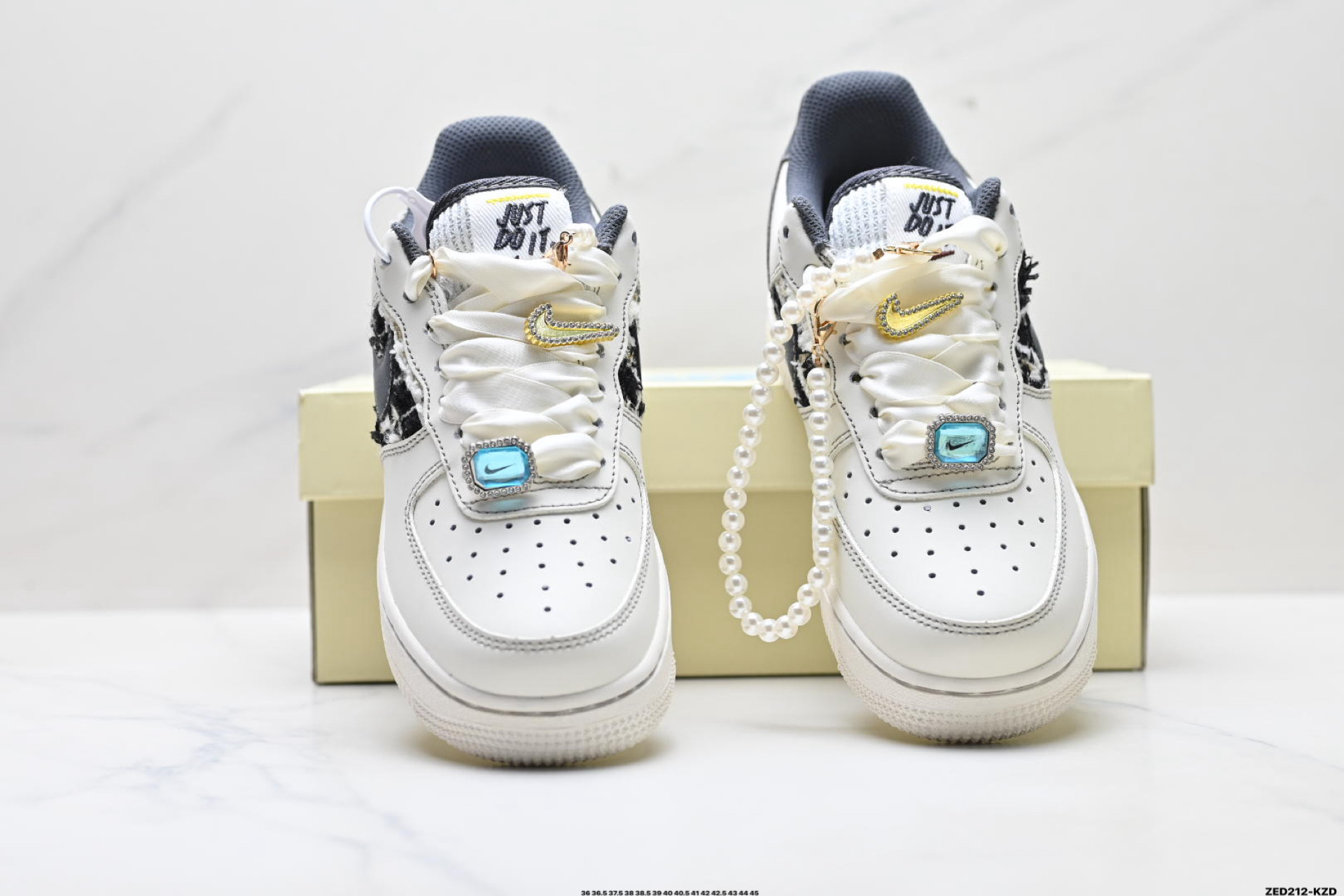 NIKE AIR FORCE 1‘07 LV8 FJ7740-071