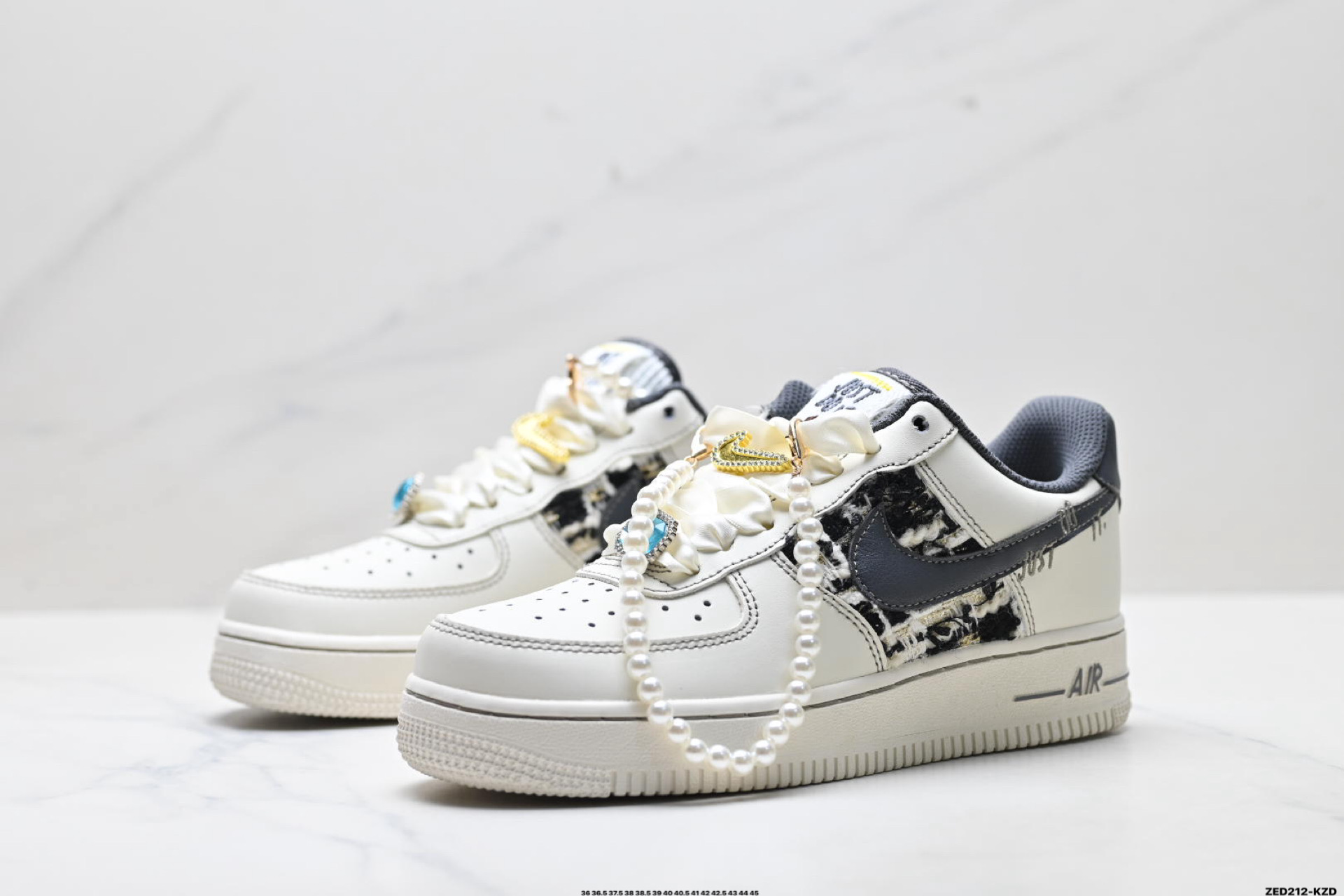 NIKE AIR FORCE 1‘07 LV8 FJ7740-071