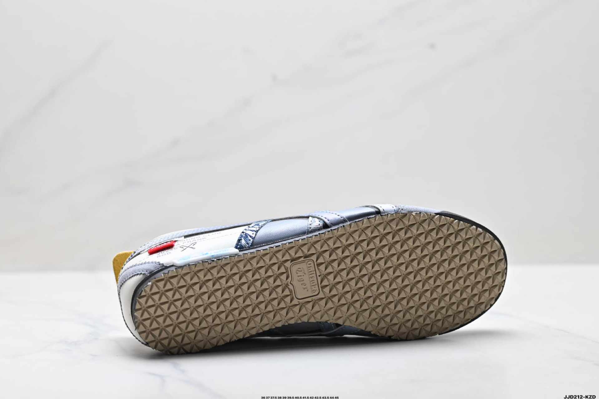 150 Onitsuka Tiger NIPPON MADE 鬼冢虎手工鞋系列 1183A872-204-Chinese UA Cheap High Quatity Brand Clothes Bags handbags Sneakers wholesale wholesaler seller from China Factory suppliers Fashion Clothing Shoes best Quality Beautiful Price 150 Onitsuka Tiger NIPPON MADE 鬼冢虎手工鞋系列 1183A872-204