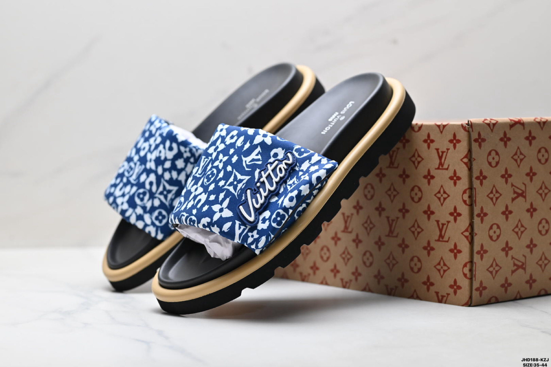 210 纯原Louis Vuitton 路易威登 牛仔布 经典老花 LV 拖鞋-Chinese UA Cheap High Quatity Brand Clothes Bags handbags Sneakers wholesale wholesaler seller from China Factory suppliers Fashion Clothing Shoes best Quality Beautiful Price 210 纯原Louis Vuitton 路易威登 牛仔布 经典老花 LV 拖鞋