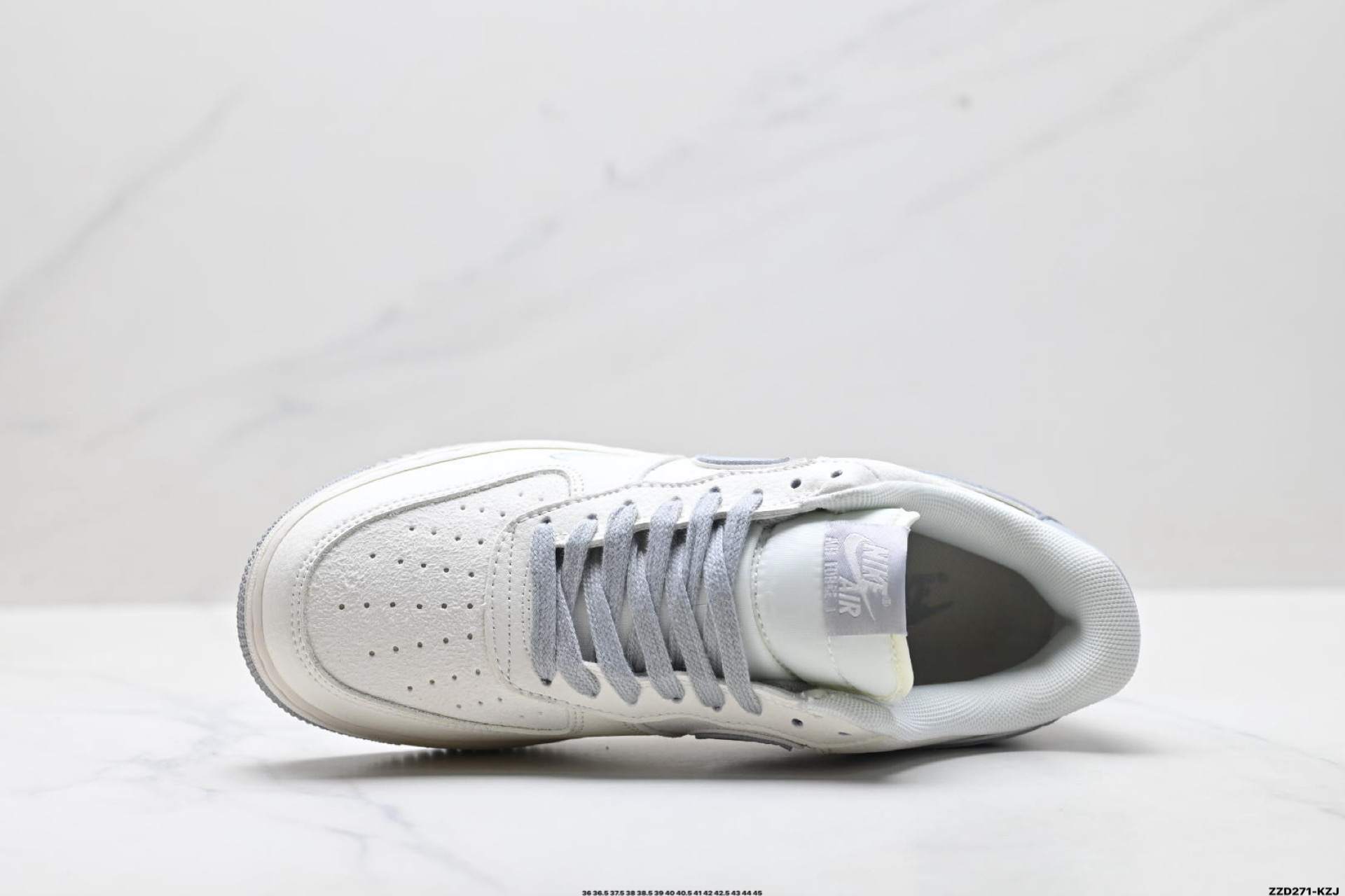 NIKE AIR FORCE 1‘07 LV8 DN9688-102