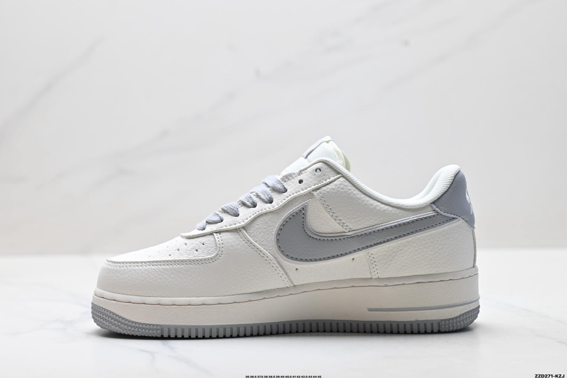 NIKE AIR FORCE 1‘07 LV8 DN9688-102