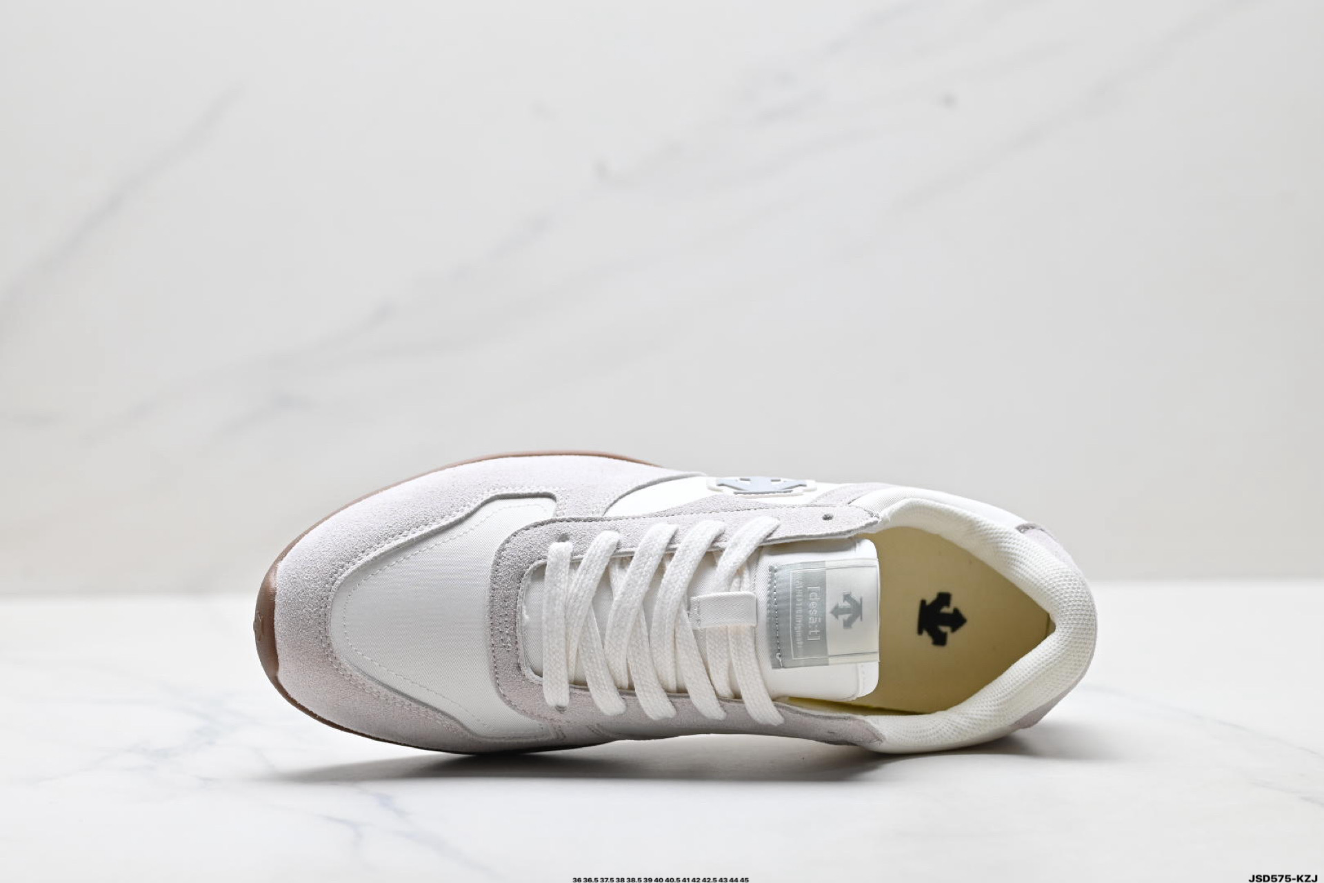 220 DESCENTE迪桑特CHRON TEMPO SLIM系列 复古薄底赛车 运动休闲鞋 D6231LSN54-Chinese UA Cheap High Quatity Brand Clothes Bags handbags Sneakers wholesale wholesaler seller from China Factory suppliers Fashion Clothing Shoes best Quality Beautiful Price 220 DESCENTE迪桑特CHRON TEMPO SLIM系列 复古薄底赛车 运动休闲鞋 D6231LSN54