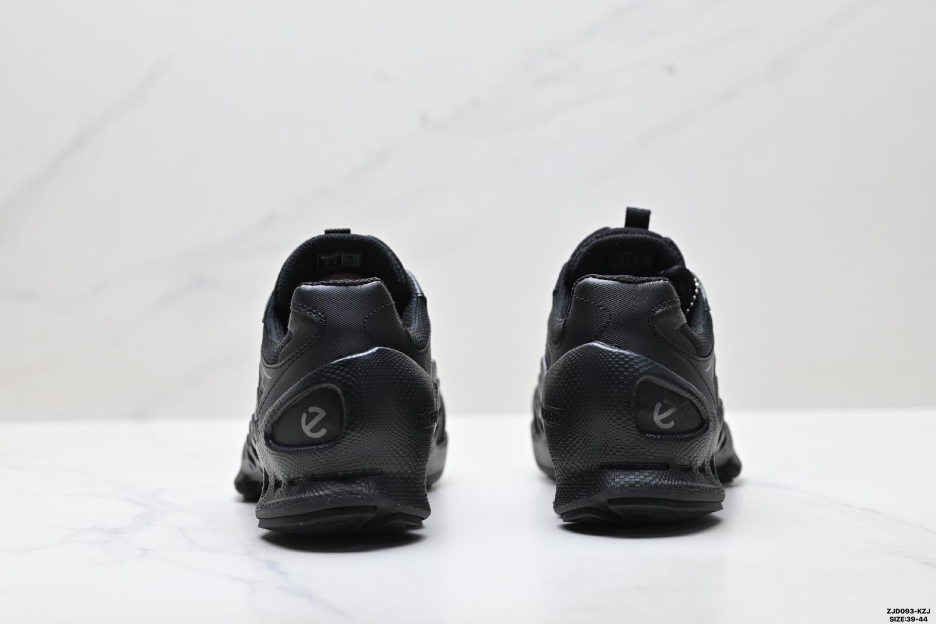 260 Ecco爱步 BIOM AEX 舒适时尚 简约时尚 减震防滑 低帮休闲鞋 802874-544-Chinese UA Cheap High Quatity Brand Clothes Bags handbags Sneakers wholesale wholesaler seller from China Factory suppliers Fashion Clothing Shoes best Quality Beautiful Price 260 Ecco爱步 BIOM AEX 舒适时尚 简约时尚 减震防滑 低帮休闲鞋 802874-544