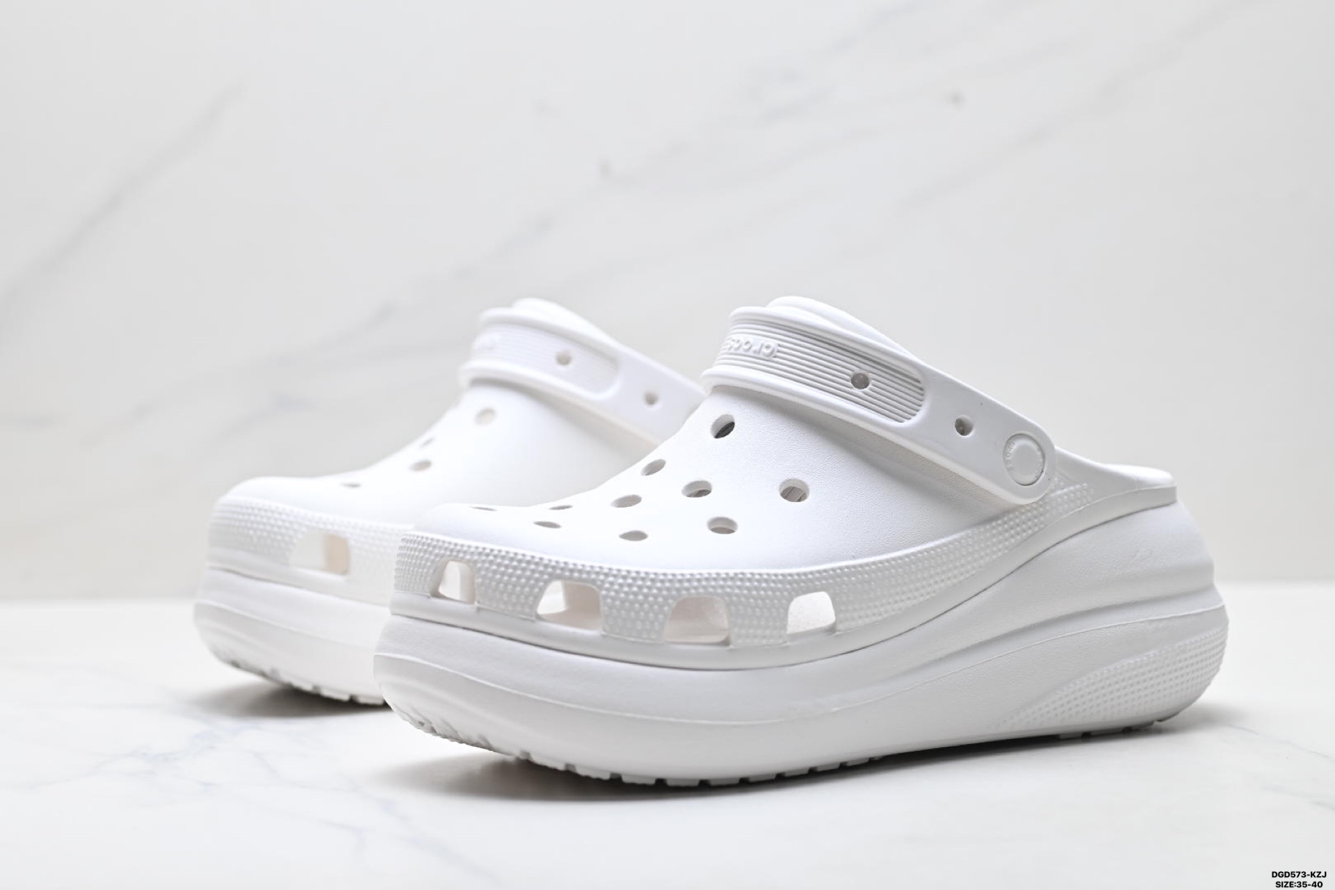 90 东莞大厂订单 Crocs 卡洛驰 洞洞鞋 泡芙经典款 大底厚度约5CM 轻便增高