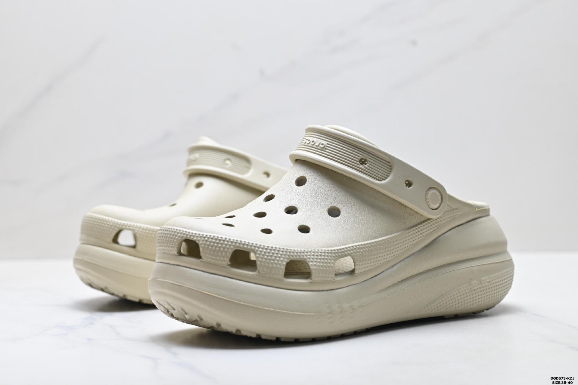 90 东莞大厂订单 Crocs 卡洛驰 洞洞鞋 泡芙经典款 大底厚度约5CM 轻便增高