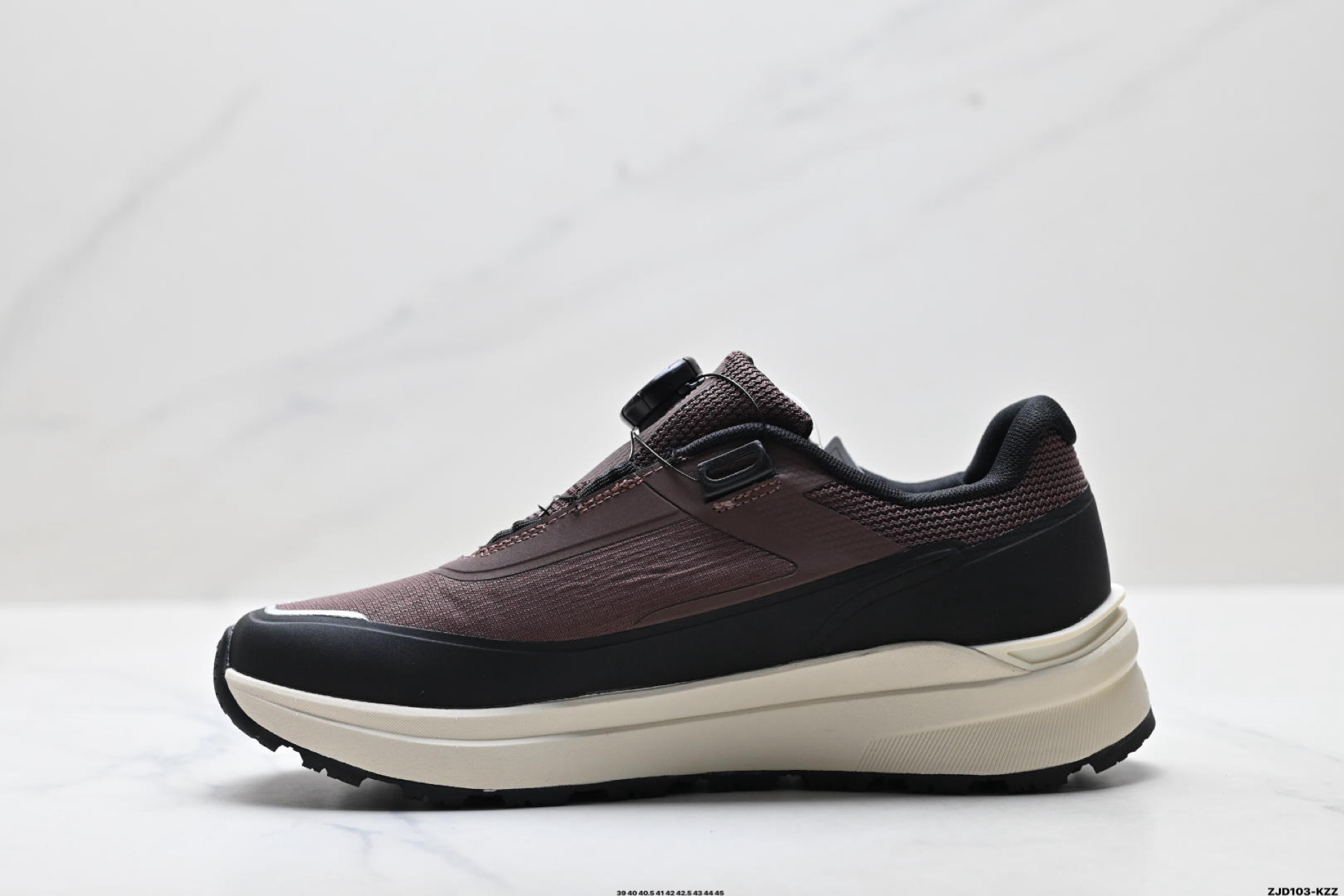 260 迪桑特DESCENTE DUALIS PRIME WIRE 2.0 都市通勤 GORE-TEX 时尚舒适 防滑耐磨 时尚休闲运动覆盖防水男子越野跑鞋 D6131DSN34