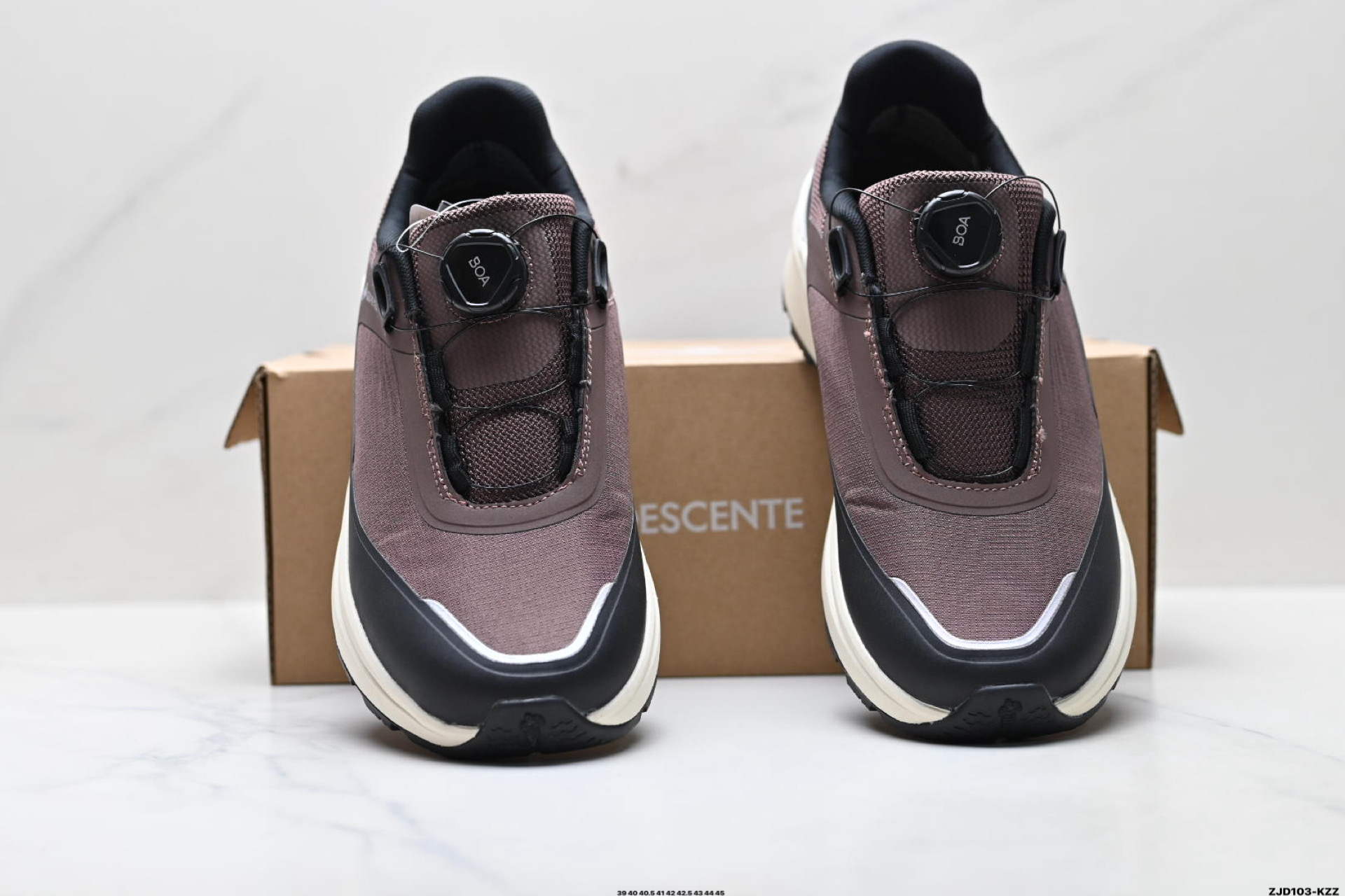 260 迪桑特DESCENTE DUALIS PRIME WIRE 2.0 都市通勤 GORE-TEX 时尚舒适 防滑耐磨 时尚休闲运动覆盖防水男子越野跑鞋 D6131DSN34