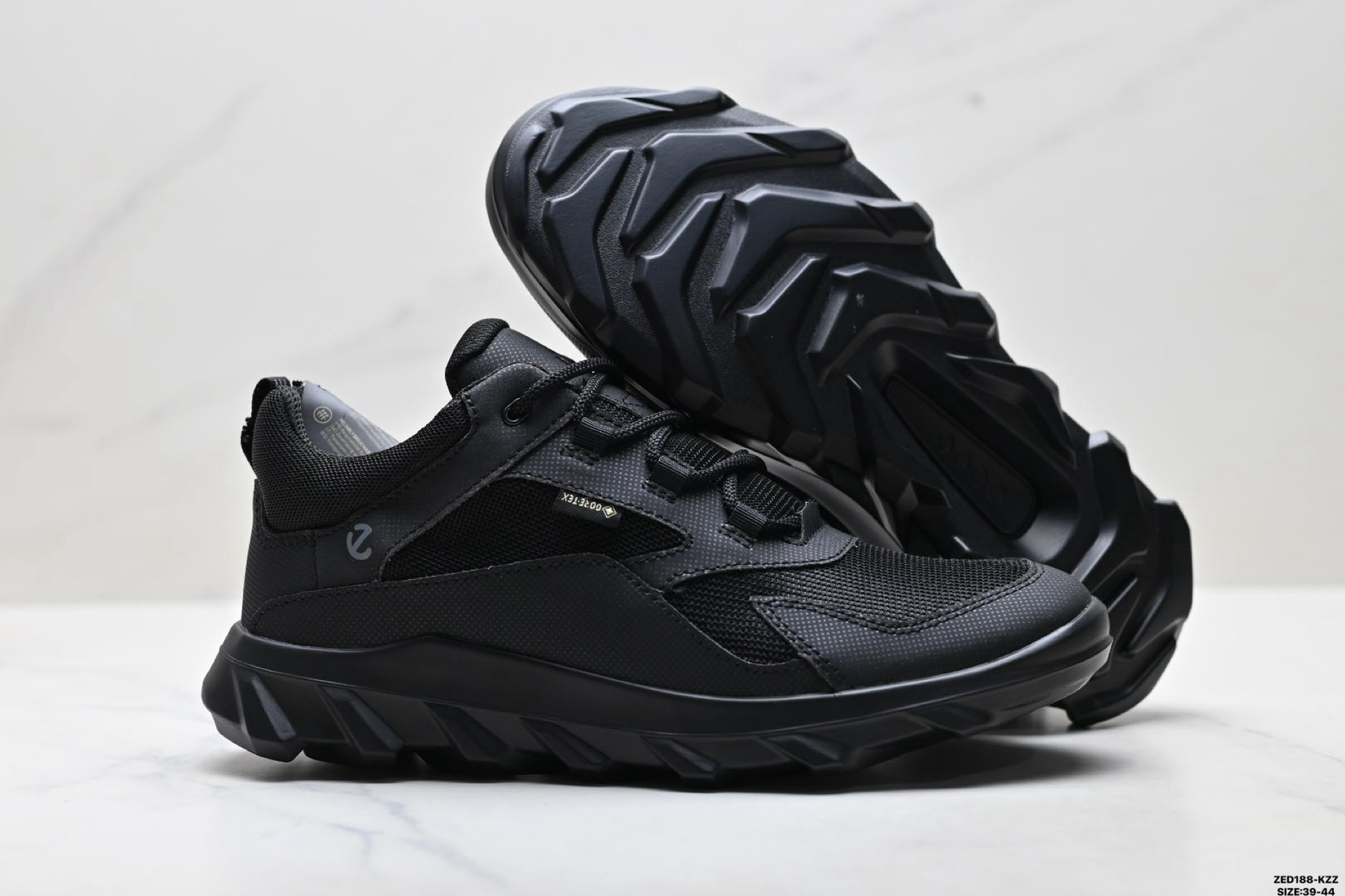 280 Ecco爱步 BIOM MX系列 牛皮 简约舒适 低帮 登山鞋 牛皮鞋面 820264-510-Chinese UA Cheap High Quatity Brand Clothes Bags handbags Sneakers wholesale wholesaler seller from China Factory suppliers Fashion Clothing Shoes best Quality Beautiful Price 280 Ecco爱步 BIOM MX系列 牛皮 简约舒适 低帮 登山鞋 牛皮鞋面 820264-510