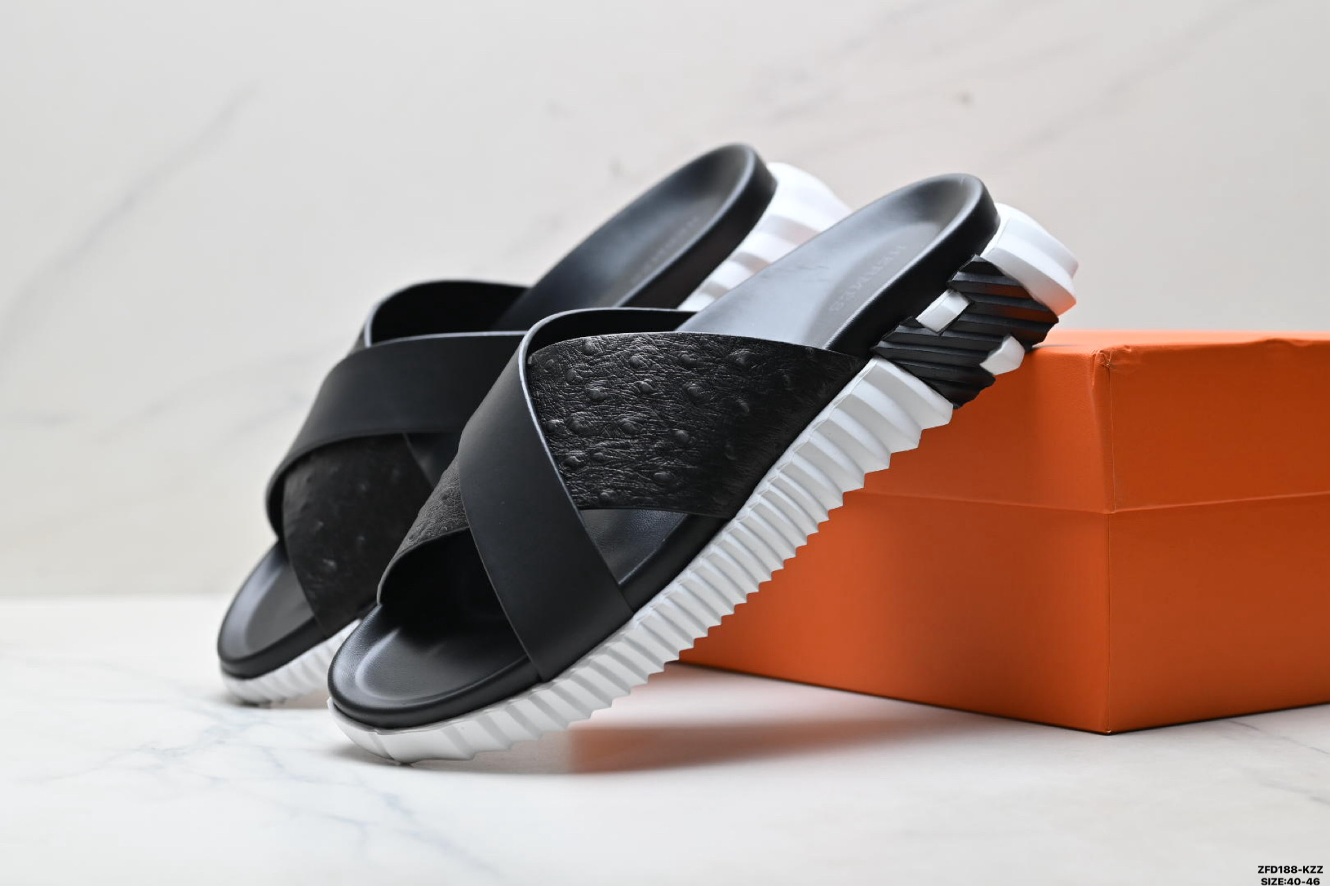 310 纯原HERMES爱马仕 INFRA 小牛皮 圆头套脚 宽带交叉 一字拖鞋-Chinese UA Cheap High Quatity Brand Clothes Bags handbags Sneakers wholesale wholesaler seller from China Factory suppliers Fashion Clothing Shoes best Quality Beautiful Price 310 纯原HERMES爱马仕 INFRA 小牛皮 圆头套脚 宽带交叉 一字拖鞋