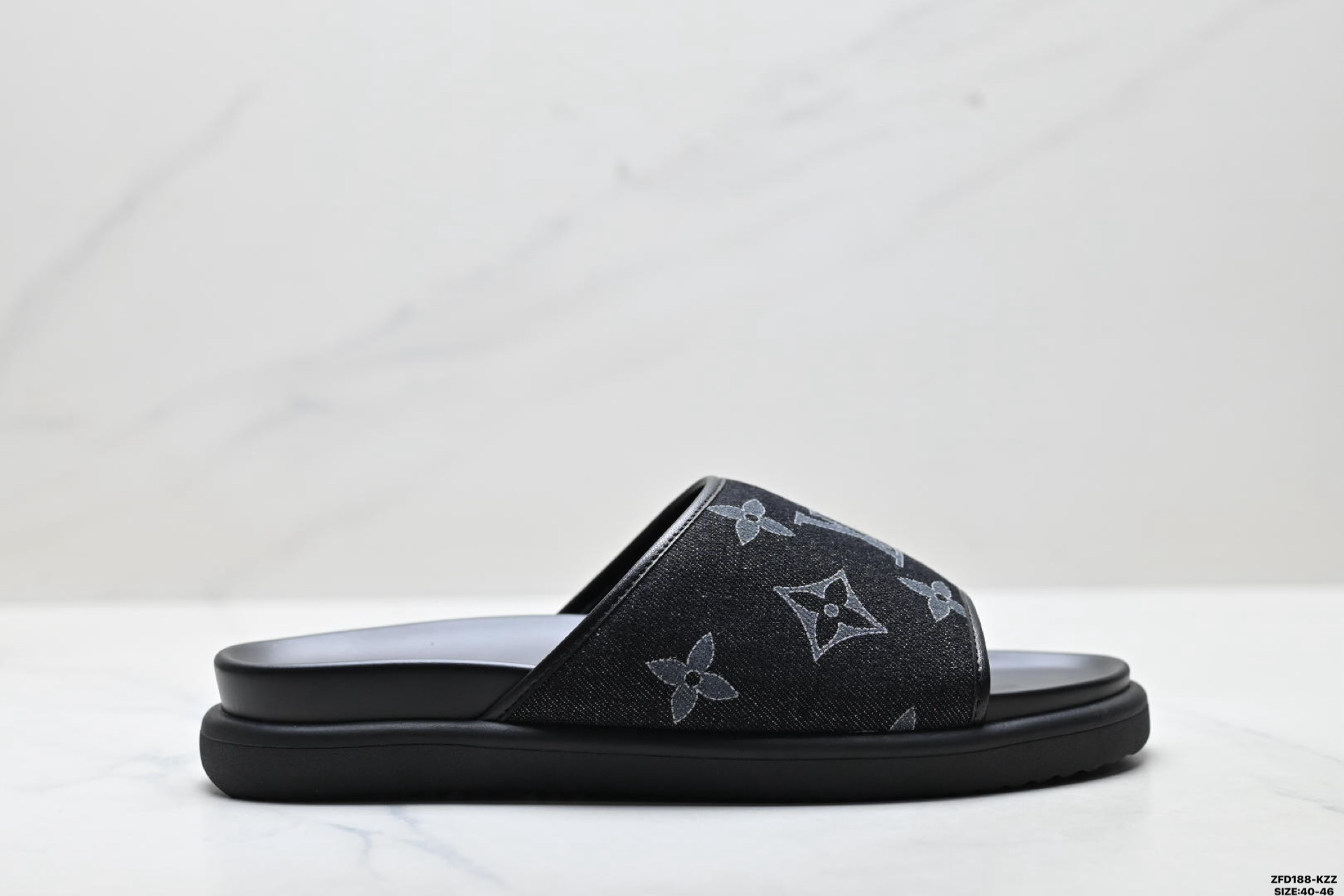 320 纯原Louis Vuitton Miami 路易威登 牛仔布 刺绣图案 露趾套脚 LV 拖鞋-Chinese UA Cheap High Quatity Brand Clothes Bags handbags Sneakers wholesale wholesaler seller from China Factory suppliers Fashion Clothing Shoes best Quality Beautiful Price 320 纯原Louis Vuitton Miami 路易威登 牛仔布 刺绣图案 露趾套脚 LV 拖鞋
