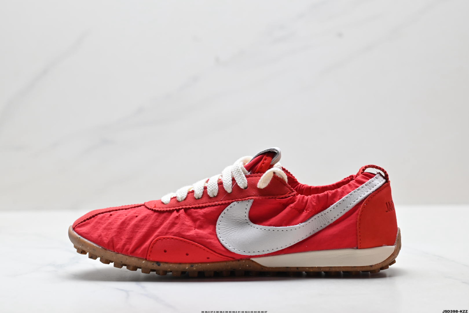 Jacquemus x Nike Jacumoon 耐克 柔软舒适防滑耐磨 低帮休闲板鞋 HV8547-600-Top High Quatity Cheap Sneakers Fashion Clothing Clothes Bags handbags Shoes of all Brand wholesale With The best Quality And Beautiful Price from China Factory Chinese suppliers wholesaler seller Jacquemus x Nike Jacumoon 耐克 柔软舒适防滑耐磨 低帮休闲板鞋 HV8547-600
