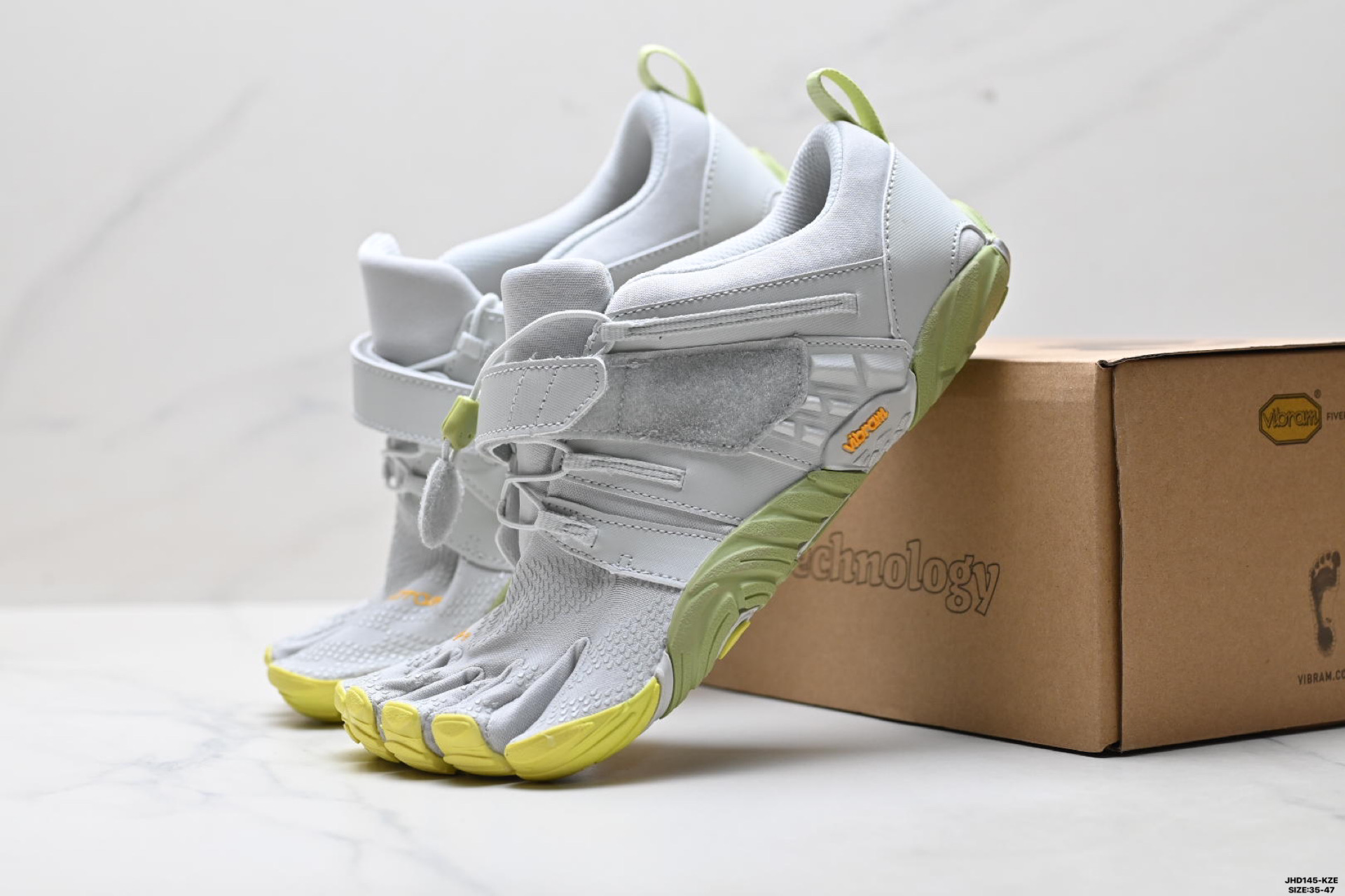 Vibram五指鞋新款上市女室内综合训练健身赤足感跑步运动鞋-Top High Quatity Cheap Sneakers Fashion Clothing Clothes Bags handbags Shoes of all Brand wholesale With The best Quality And Beautiful Price from China Factory Chinese suppliers wholesaler seller Vibram五指鞋新款上市女室内综合训练健身赤足感跑步运动鞋