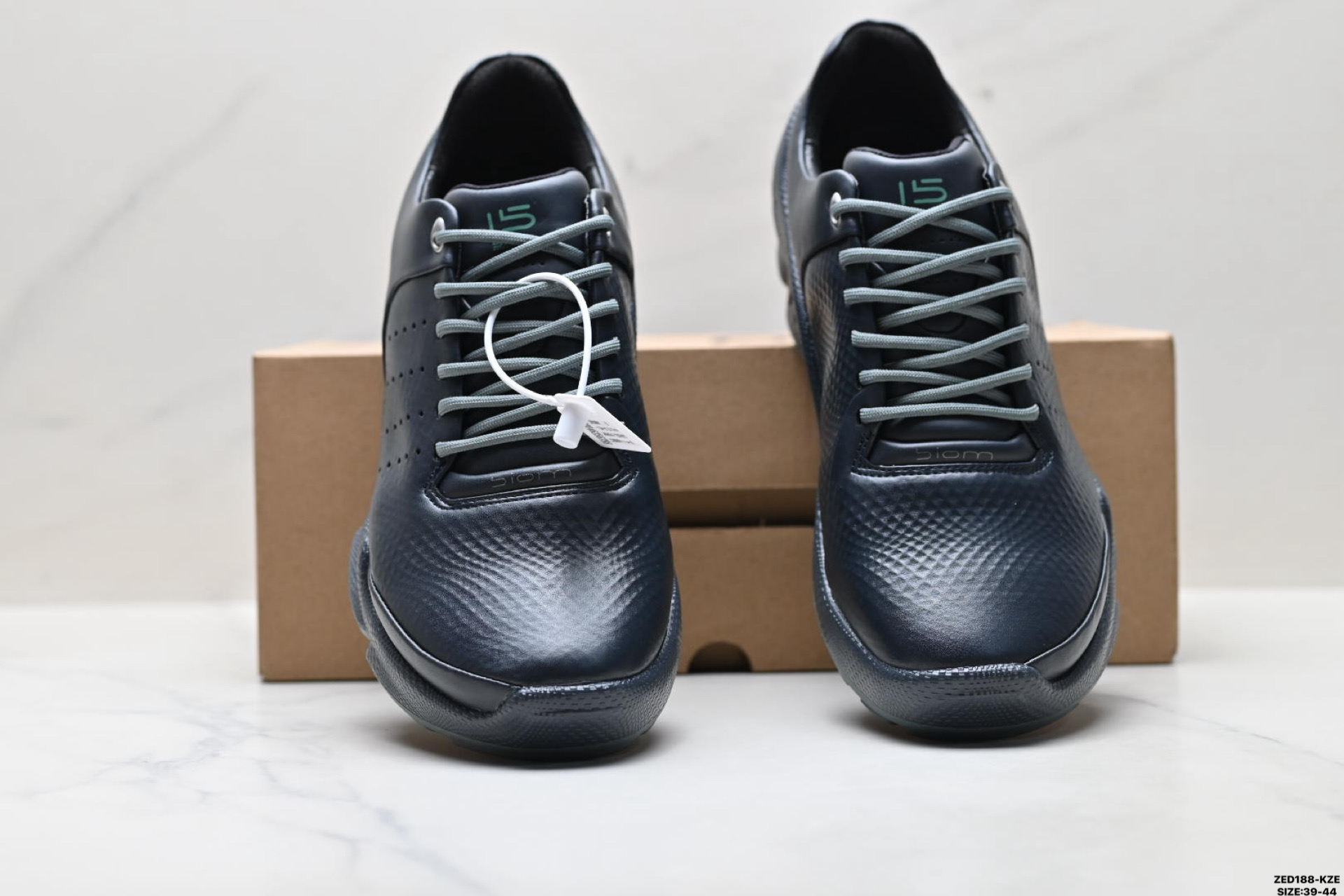 Ecco爱步 Biom C-Trail 健步C 舒适时尚 简约时尚 减震防滑 低帮休闲鞋 803324-510-Top High Quatity Cheap Sneakers Fashion Clothing Clothes Bags handbags Shoes of all Brand wholesale With The best Quality And Beautiful Price from China Factory Chinese suppliers wholesaler seller Ecco爱步 Biom C-Trail 健步C 舒适时尚 简约时尚 减震防滑 低帮休闲鞋 803324-510