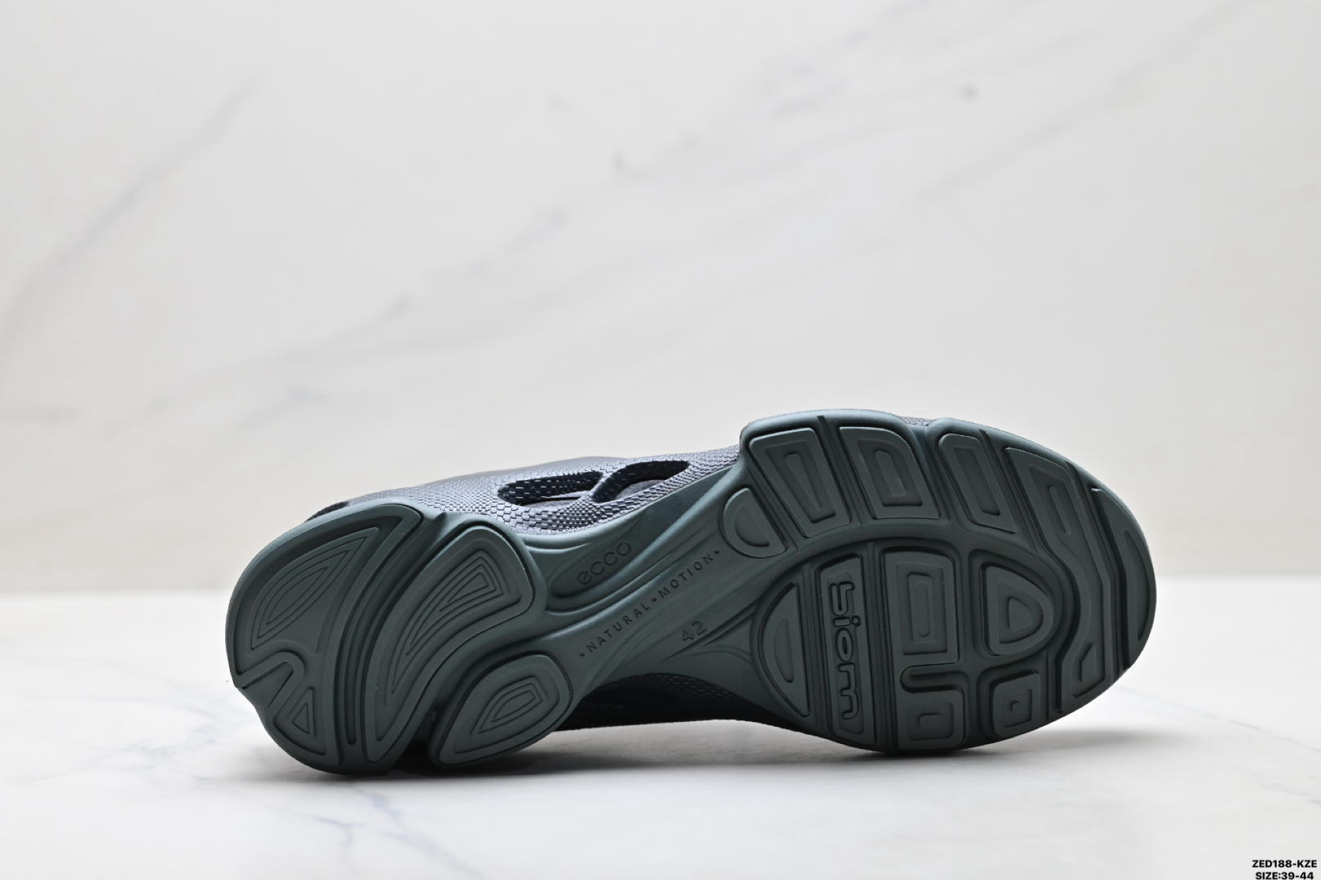 Ecco爱步 Biom C-Trail 健步C 舒适时尚 简约时尚 减震防滑 低帮休闲鞋 803324-510-Top High Quatity Cheap Sneakers Fashion Clothing Clothes Bags handbags Shoes of all Brand wholesale With The best Quality And Beautiful Price from China Factory Chinese suppliers wholesaler seller Ecco爱步 Biom C-Trail 健步C 舒适时尚 简约时尚 减震防滑 低帮休闲鞋 803324-510