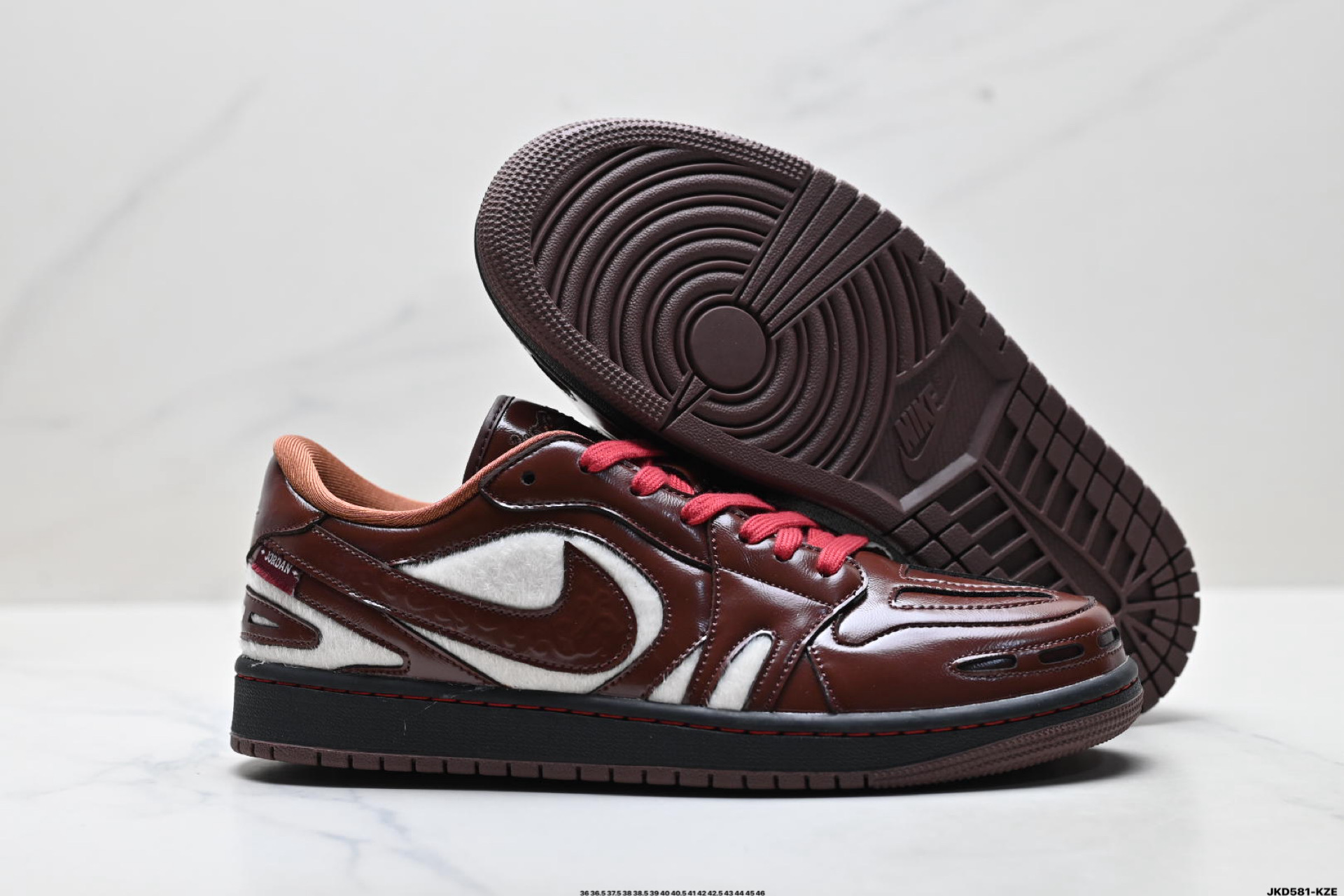 Nike Air Jordan 1 Retro Low 耐克 AJ1乔1低帮休闲板鞋 IQ1106-220