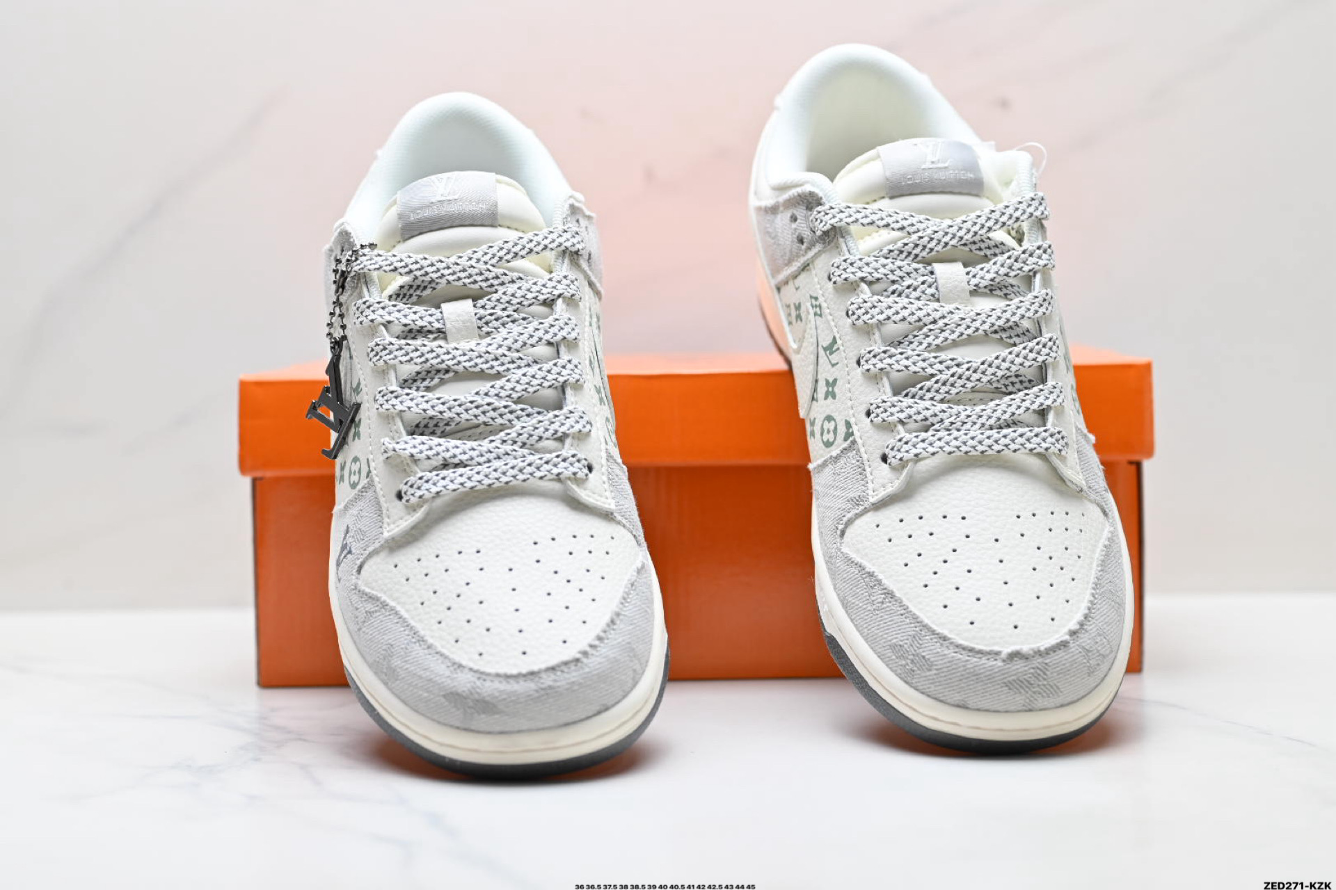 Nike Dunk Low Retro ‘DIY高端定制’耐克 低帮休闲运动板鞋 XX3168-141-Top High Quatity Cheap Sneakers Fashion Clothing Clothes Bags handbags Shoes of all Brand wholesale With The best Quality And Beautiful Price from China Factory Chinese suppliers wholesaler seller Nike Dunk Low Retro ‘DIY高端定制’耐克 低帮休闲运动板鞋 XX3168-141