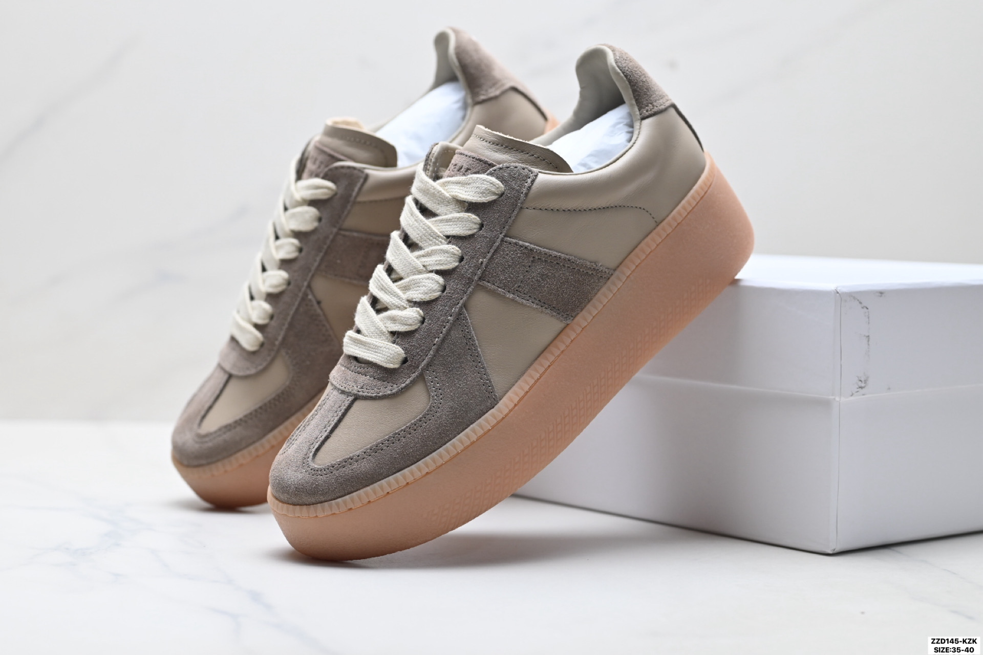 Maison Margiela 梅森马吉拉 Replica Wedge 小牛皮圆头厚底 低帮板鞋 S58WS0100-Top High Quatity Cheap Sneakers Fashion Clothing Clothes Bags handbags Shoes of all Brand wholesale With The best Quality And Beautiful Price from China Factory Chinese suppliers wholesaler seller Maison Margiela 梅森马吉拉 Replica Wedge 小牛皮圆头厚底 低帮板鞋 S58WS0100