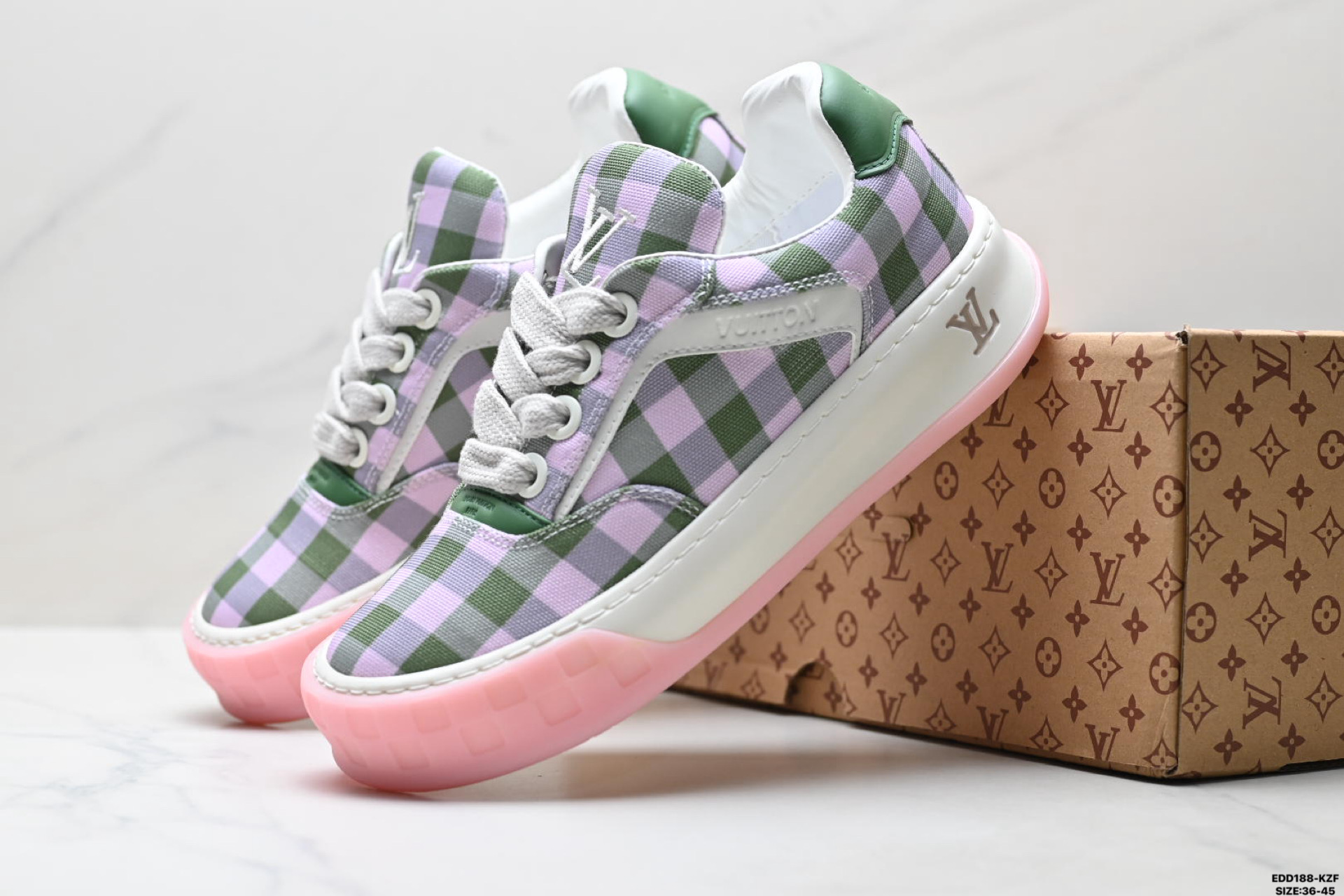 纯原Louis Vuitton Tilted 绒面小牛皮 路易威登 休闲运动文化百搭板鞋-Top High Quatity Cheap Sneakers Fashion Clothing Clothes Bags handbags Shoes of all Brand wholesale With The best Quality And Beautiful Price from China Factory Chinese suppliers wholesaler seller 纯原Louis Vuitton Tilted 绒面小牛皮 路易威登 休闲运动文化百搭板鞋