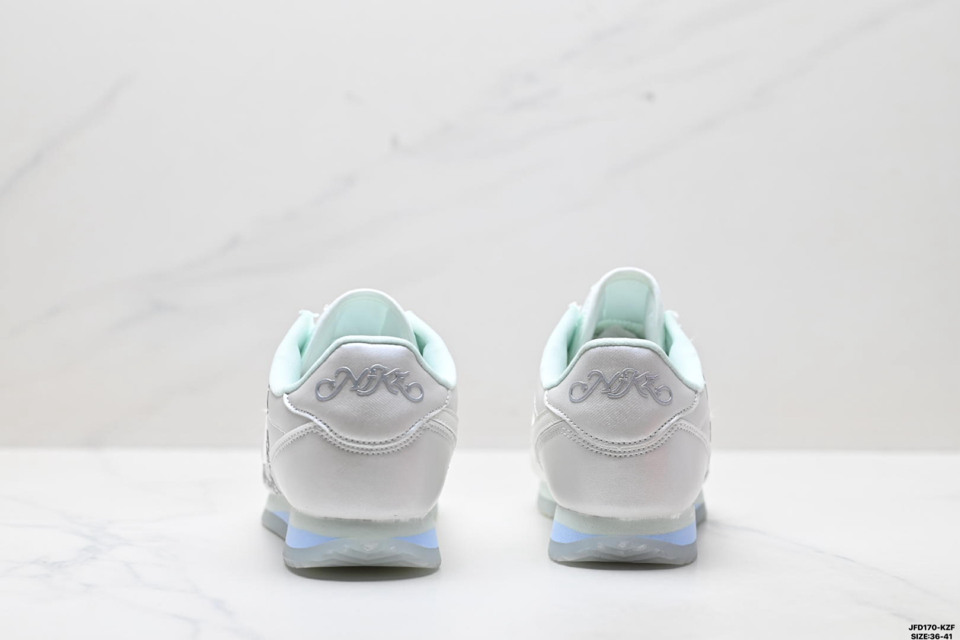 Nike Classic Cortez 耐克 经典轻便舒适 阿甘鞋休闲跑步鞋运动鞋 IU0528-114-Top High Quatity Cheap Sneakers Fashion Clothing Clothes Bags handbags Shoes of all Brand wholesale With The best Quality And Beautiful Price from China Factory Chinese suppliers wholesaler seller Nike Classic Cortez 耐克 经典轻便舒适 阿甘鞋休闲跑步鞋运动鞋 IU0528-114