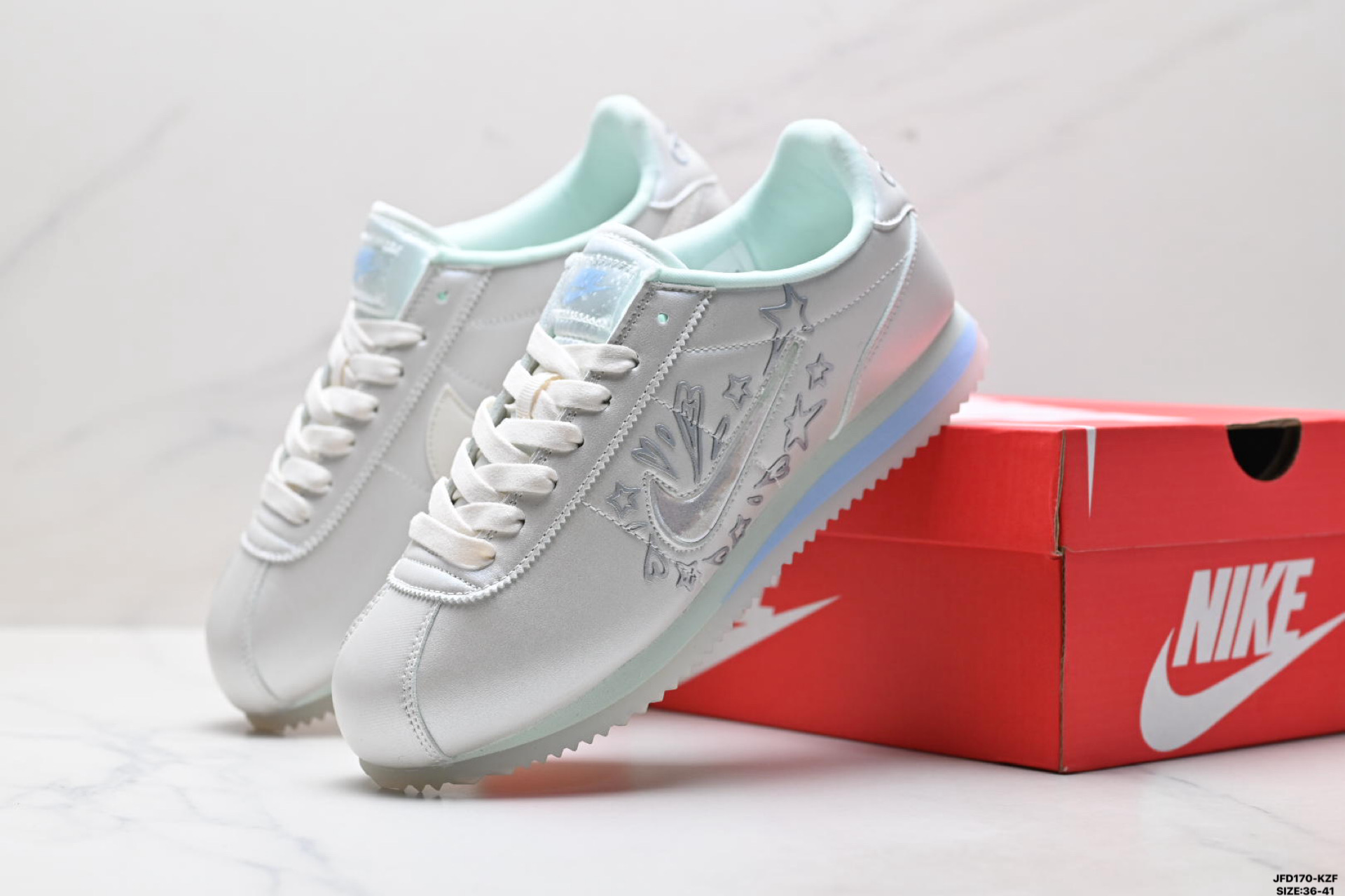 Nike Classic Cortez 耐克 经典轻便舒适 阿甘鞋休闲跑步鞋运动鞋 IU0528-114-Top High Quatity Cheap Sneakers Fashion Clothing Clothes Bags handbags Shoes of all Brand wholesale With The best Quality And Beautiful Price from China Factory Chinese suppliers wholesaler seller Nike Classic Cortez 耐克 经典轻便舒适 阿甘鞋休闲跑步鞋运动鞋 IU0528-114