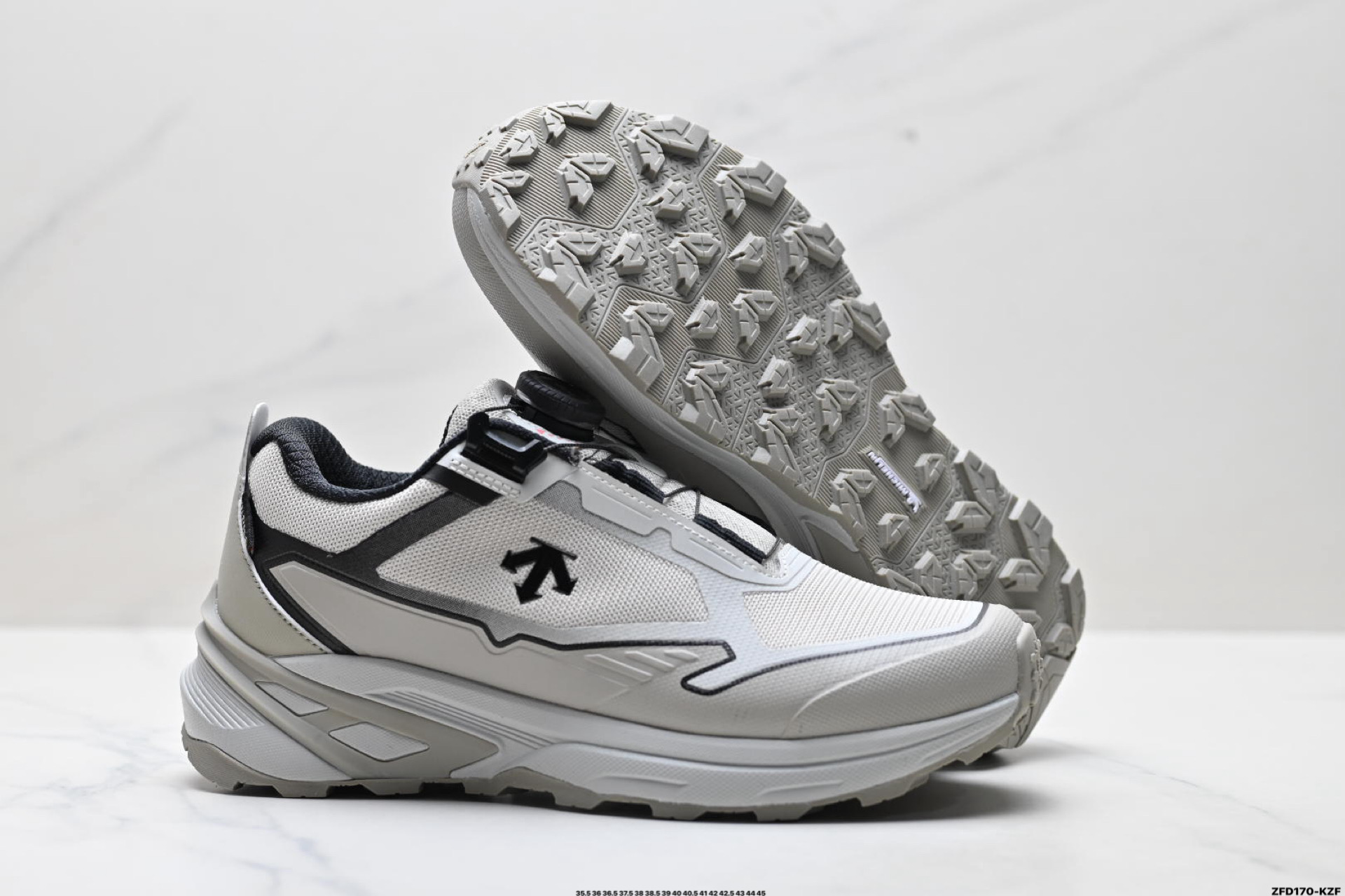 迪桑特DESCENTE ENERZITE MTN SPRINT WIRE GTX 舒适通勤 BOA系统 低帮跑步鞋 D5492RRN66