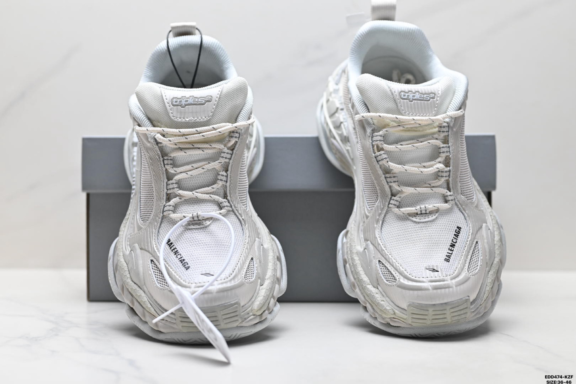 Balenciaga巴黎世家 Triple 厚底系带 低帮老爹鞋 865851 WTR2G 6800