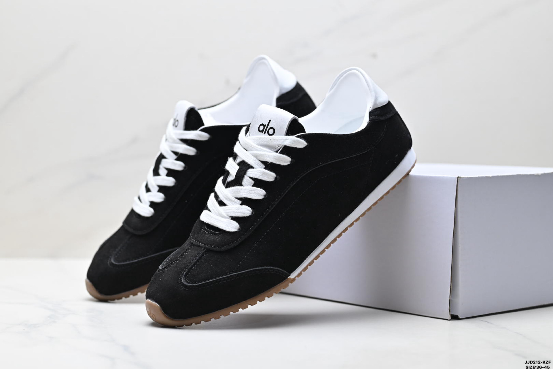 Alo Yoga Sunset Sneaker 休闲城市通勤 舒适生活休闲鞋