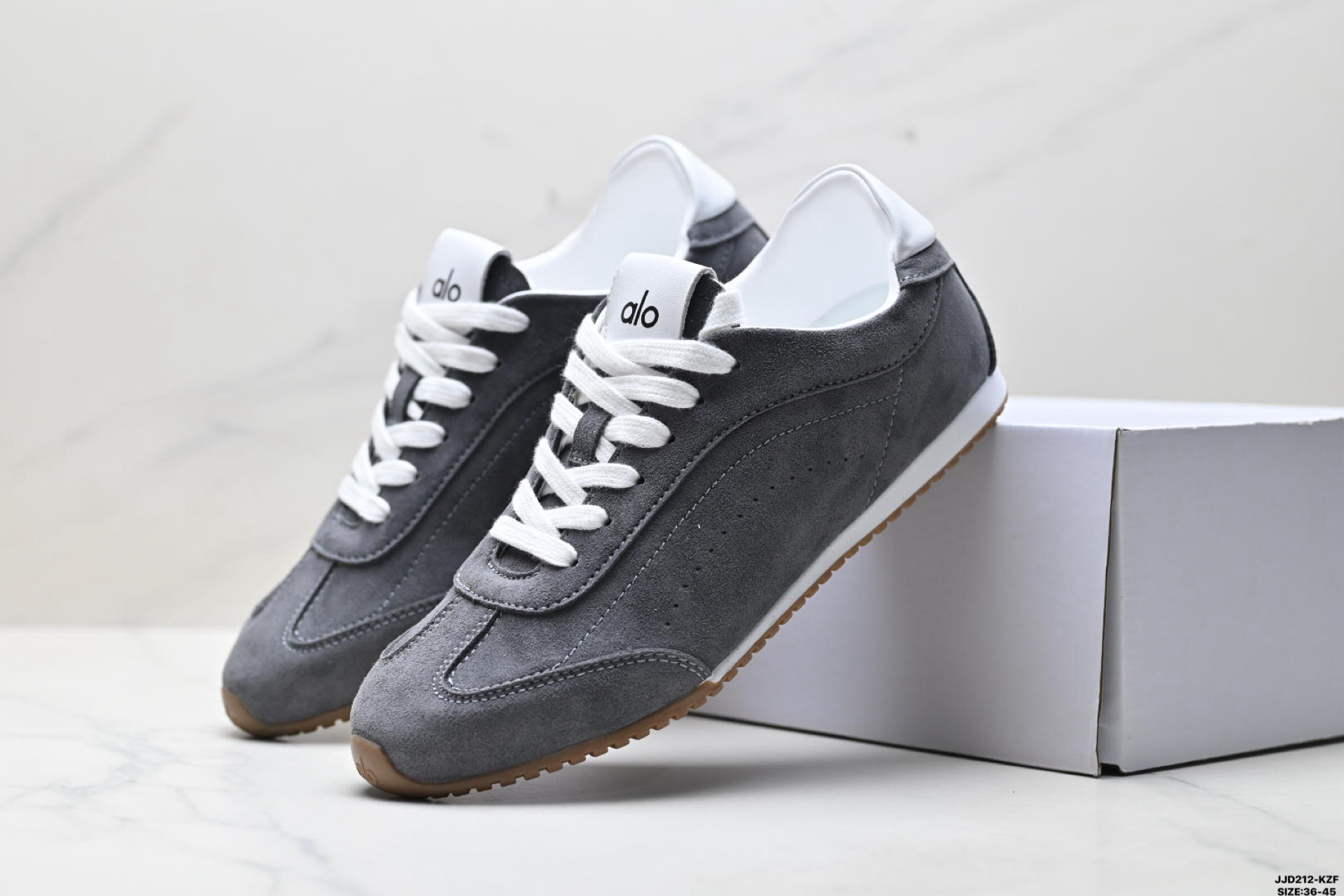 Alo Yoga Sunset Sneaker 休闲城市通勤 舒适生活休闲鞋