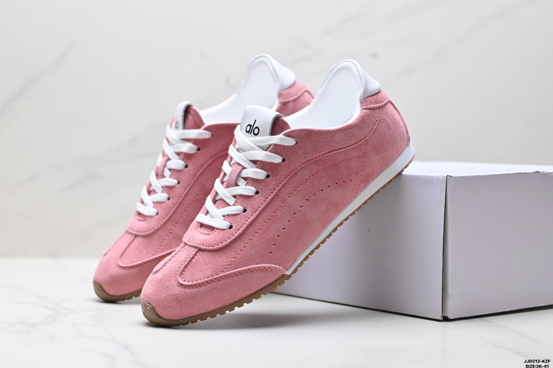 Alo Yoga Sunset Sneaker 休闲城市通勤 舒适生活休闲鞋