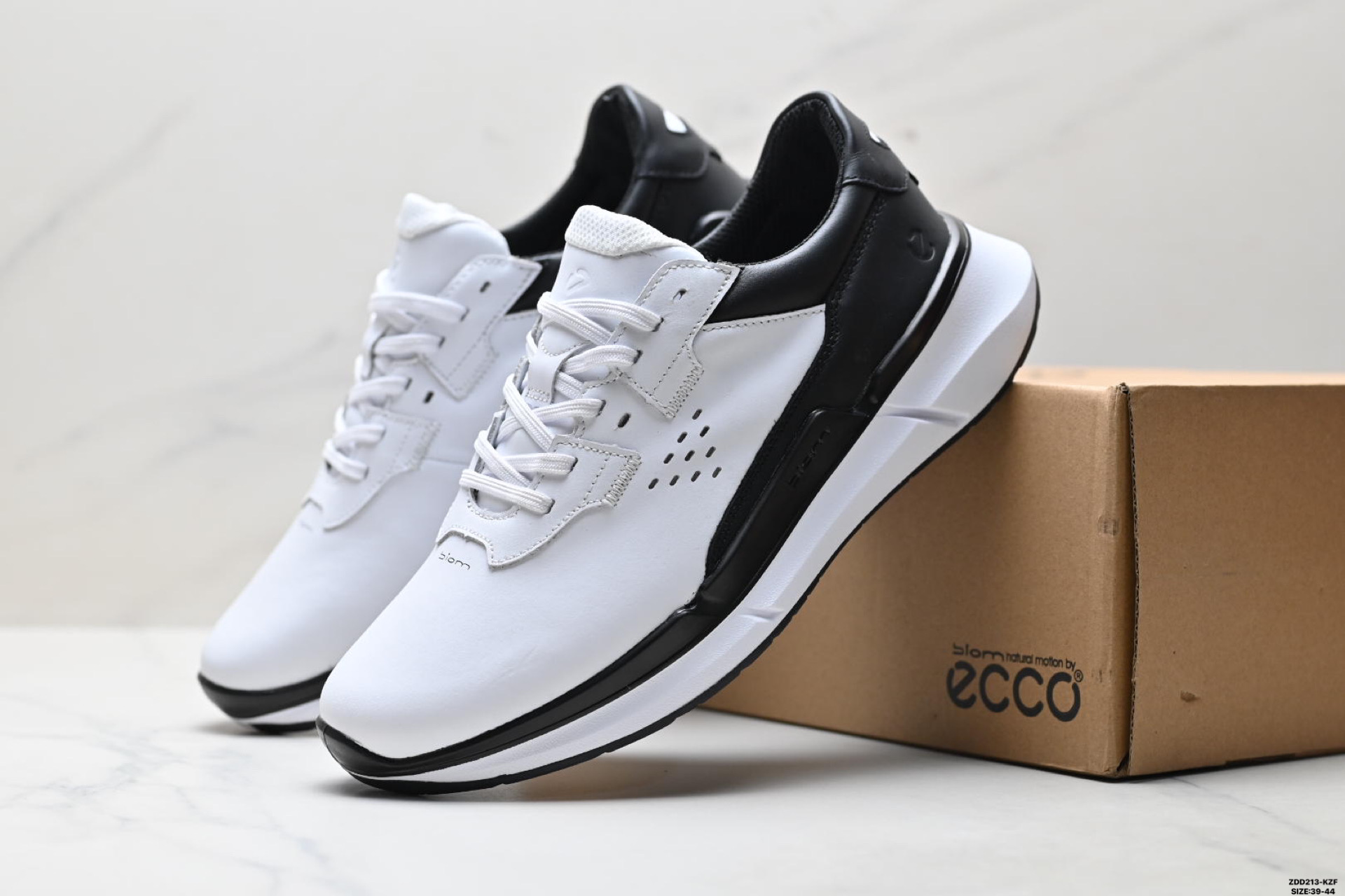 Ecco爱步 BIOM 2.2 BREATHRU 舒适时尚 简约时尚 减震防滑 低帮休闲鞋 802874-544