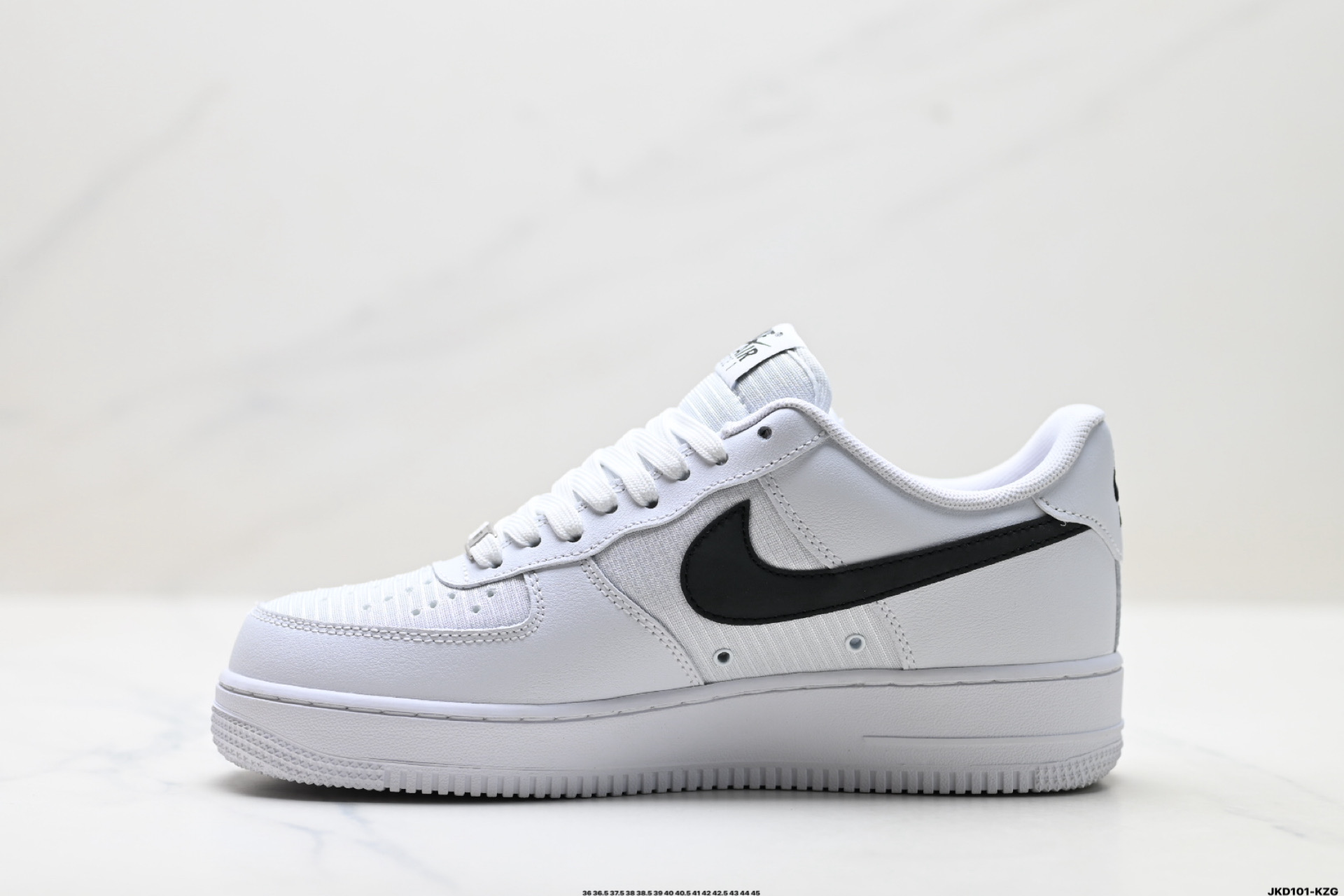 耐克Nike Air Force 1’07空军一号低帮百搭休闲运动板鞋 IR0952-100