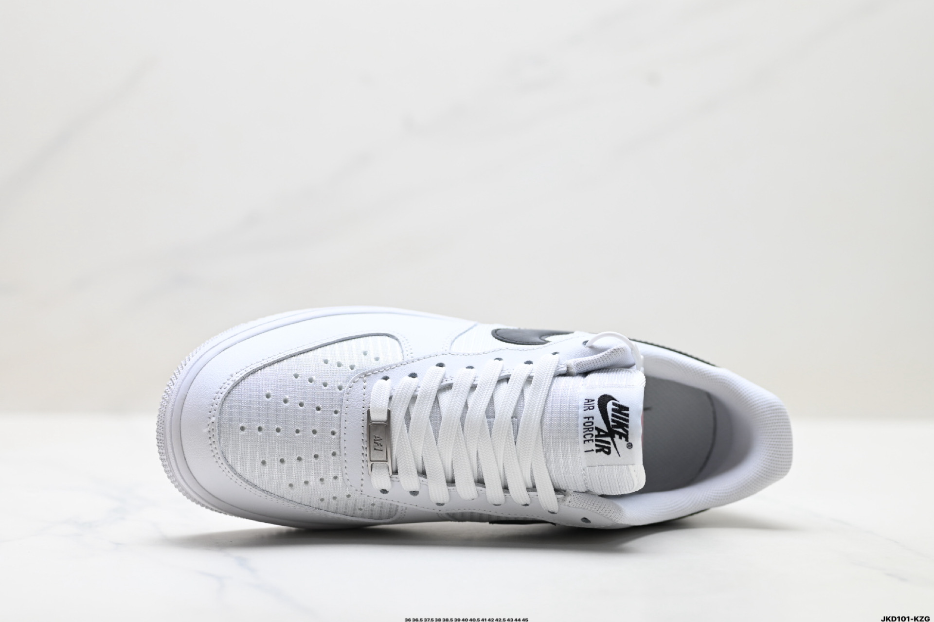 耐克Nike Air Force 1’07空军一号低帮百搭休闲运动板鞋 IR0952-100