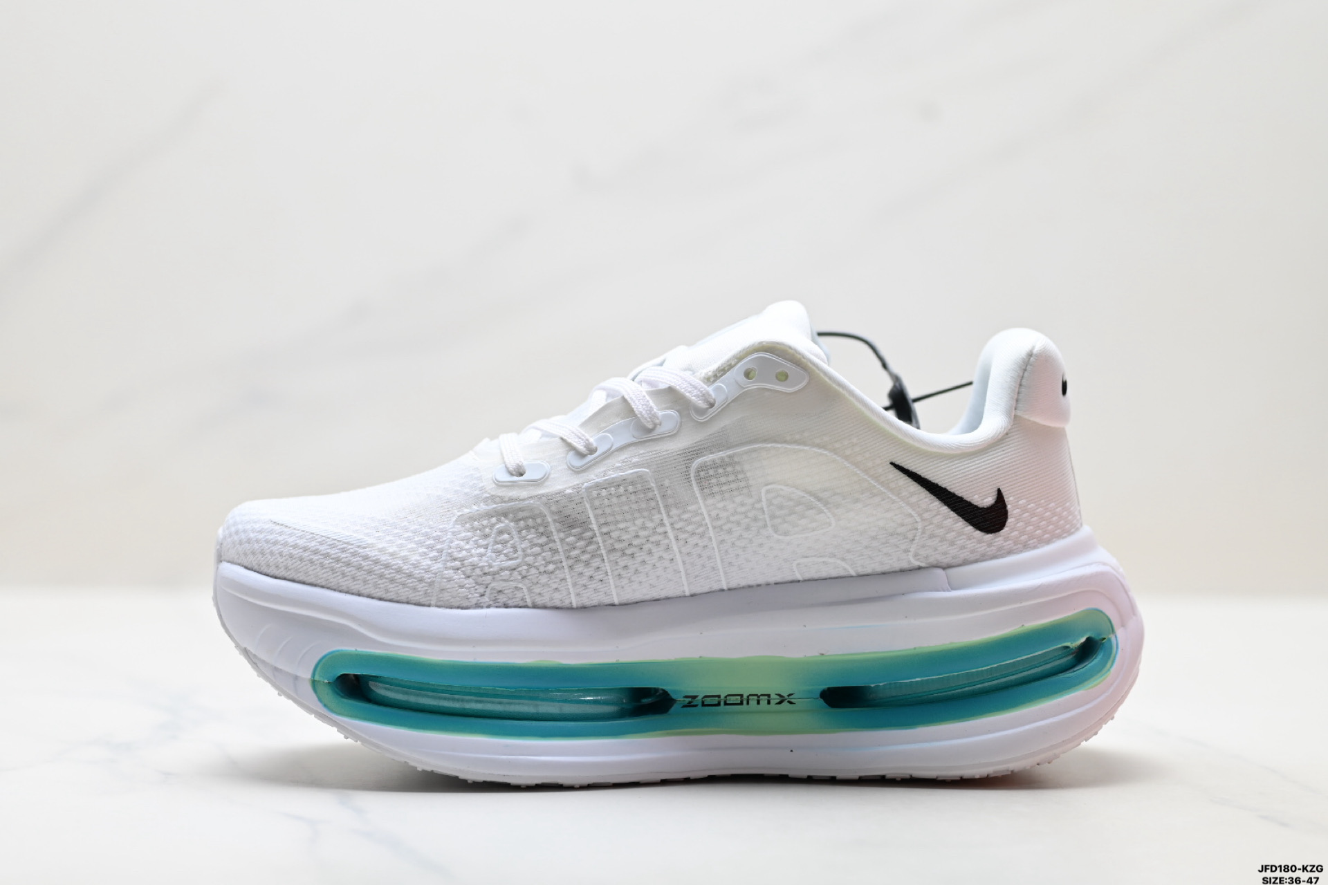 Nike VOMERO PREMIUM 耐克 舒适减震防滑 低帮跑步鞋 全掌ReactX泡绵中底 HQ2050-836