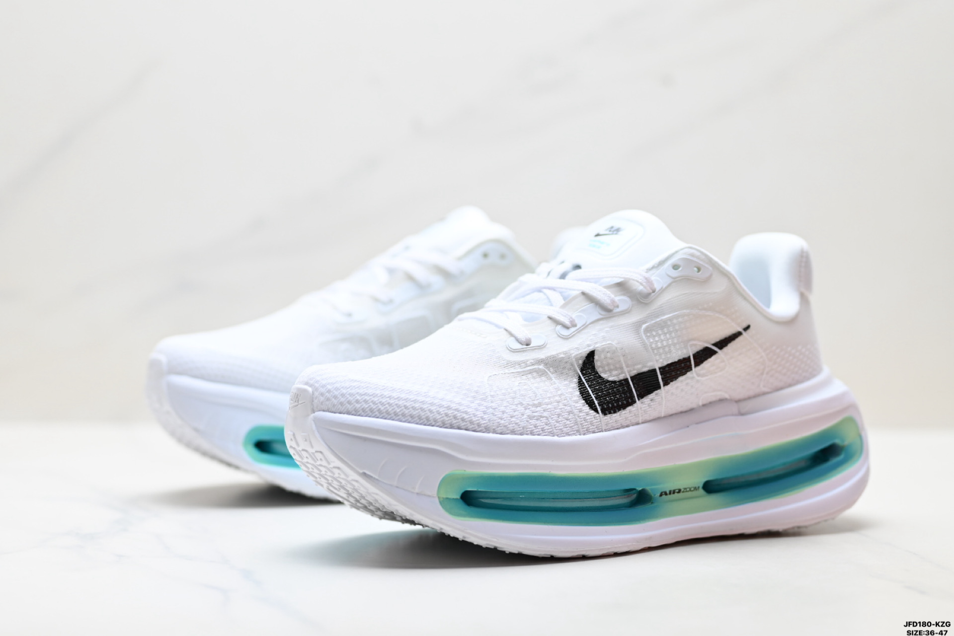 Nike VOMERO PREMIUM 耐克 舒适减震防滑 低帮跑步鞋 全掌ReactX泡绵中底 HQ2050-836