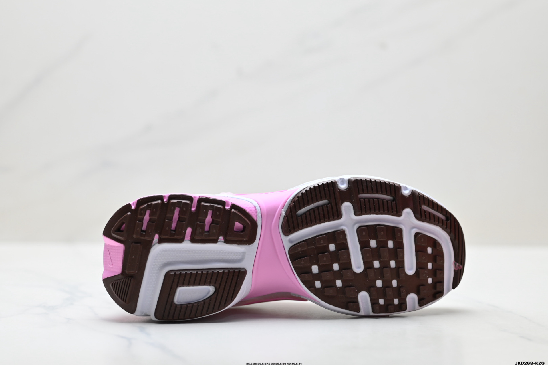 NIKE V2K RUN 复古风潮 耐克 网面透气运动鞋 灰银紧致的鞋 FD0736-117-Top High Quatity Cheap Sneakers Fashion Clothing Clothes Bags handbags Shoes of all Brand wholesale With The best Quality And Beautiful Price from China Factory Chinese suppliers wholesaler seller NIKE V2K RUN 复古风潮 耐克 网面透气运动鞋 灰银紧致的鞋 FD0736-117